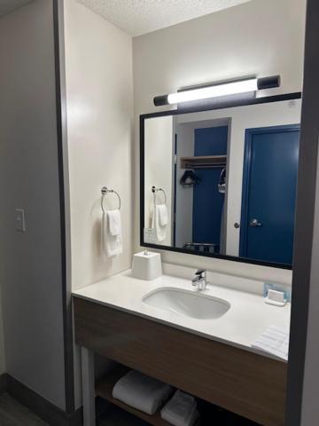 Spark by Hilton Walker Grand Rapids North photo 17