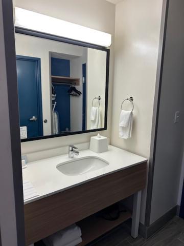 Spark by Hilton Walker Grand Rapids North photo 27