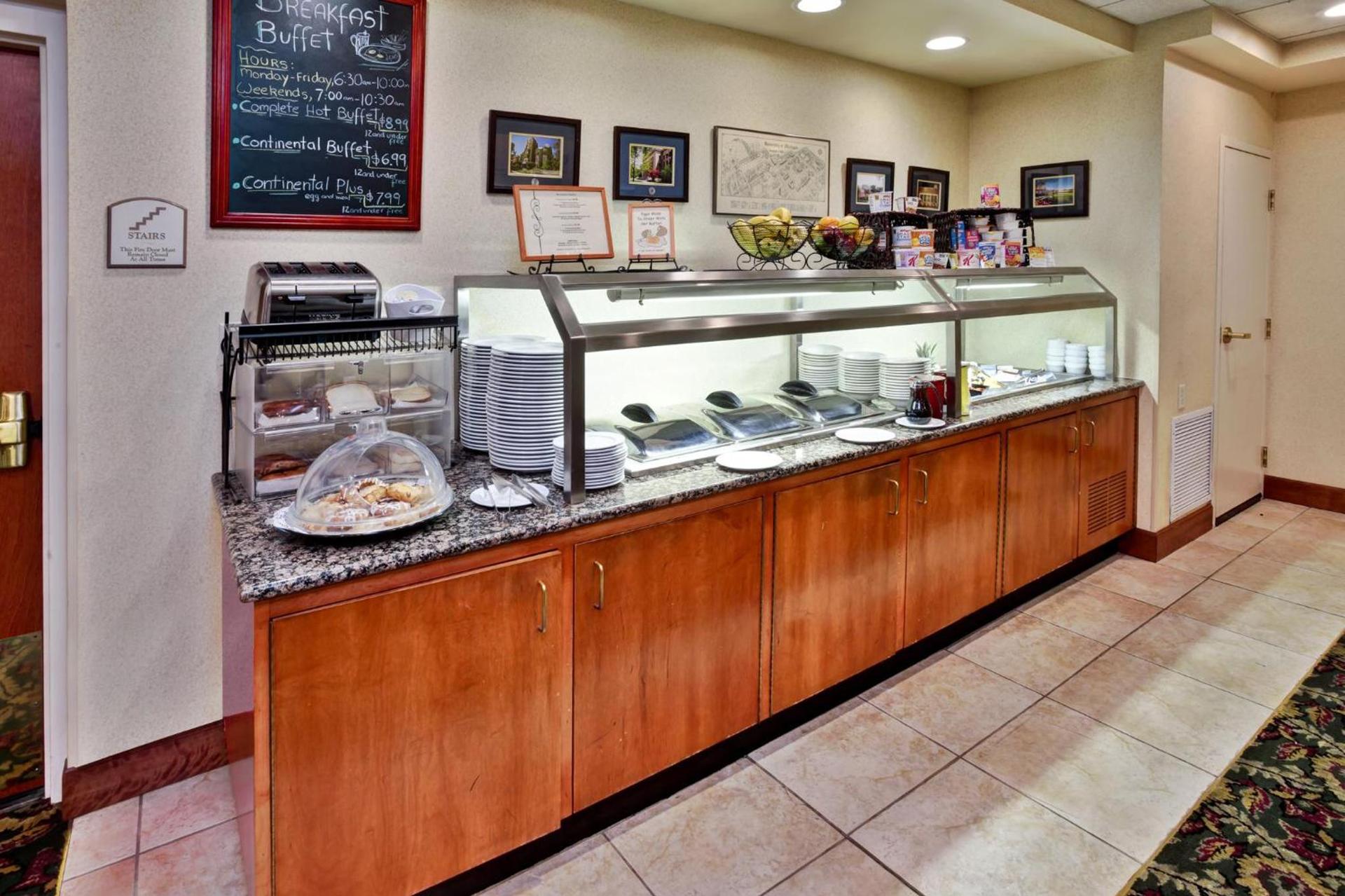 Holiday Inn Hotel & Suites Ann Arbor University of Michigan Area by IHG photo 68