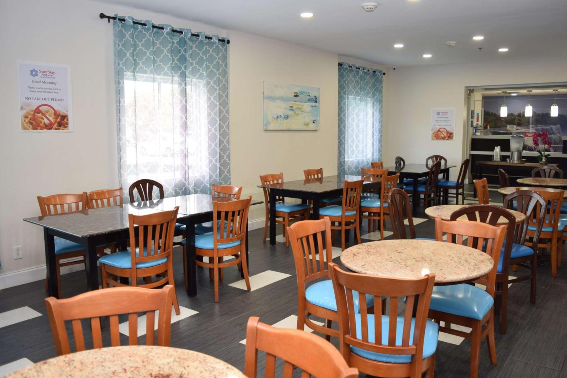 SureStay Plus Hotel by Best Western Niagara Falls East photo 23