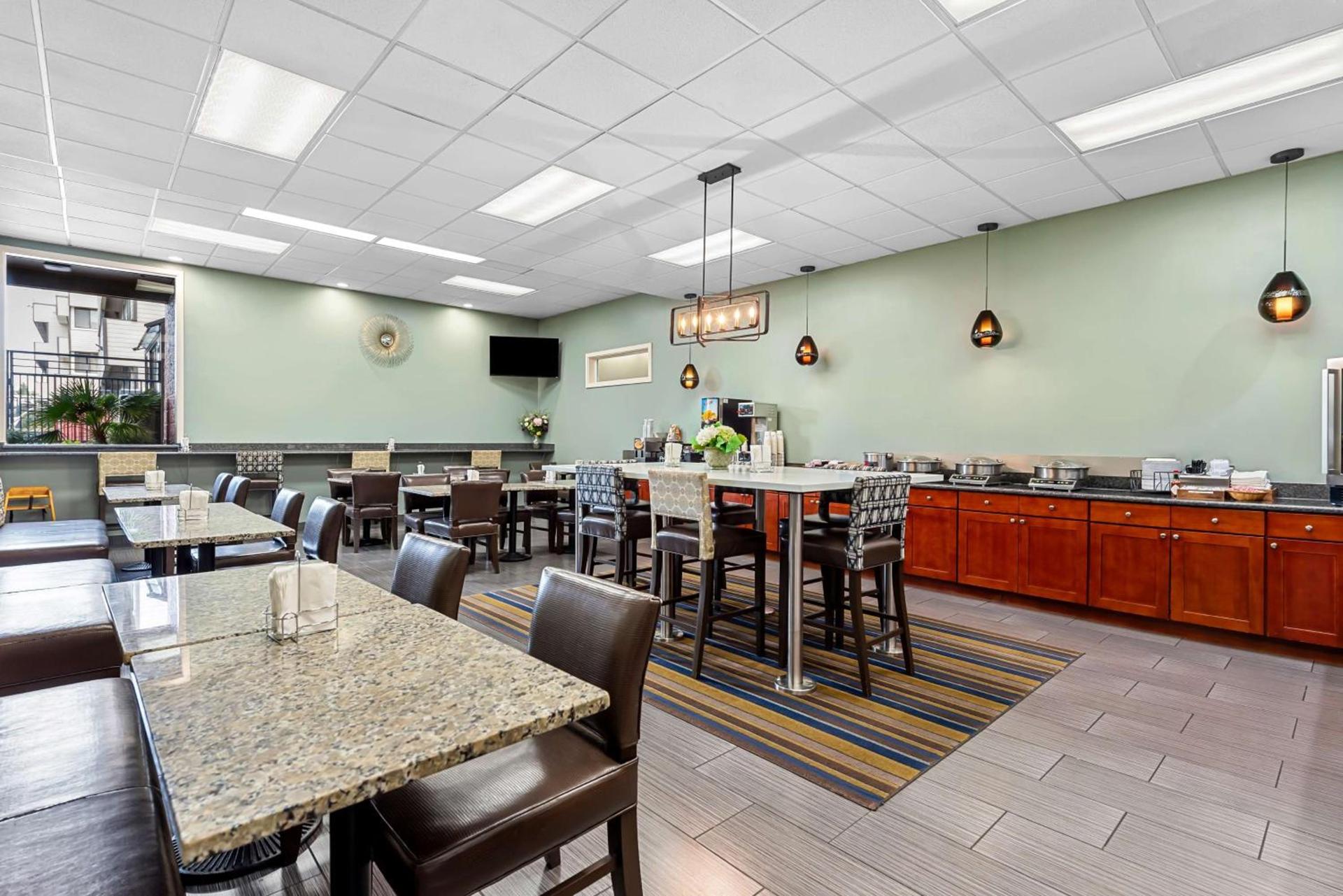 Best Western Cascadia Inn photo 3