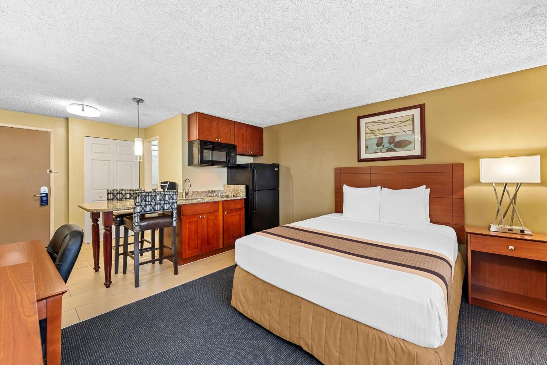Best Western Cascadia Inn photo 10