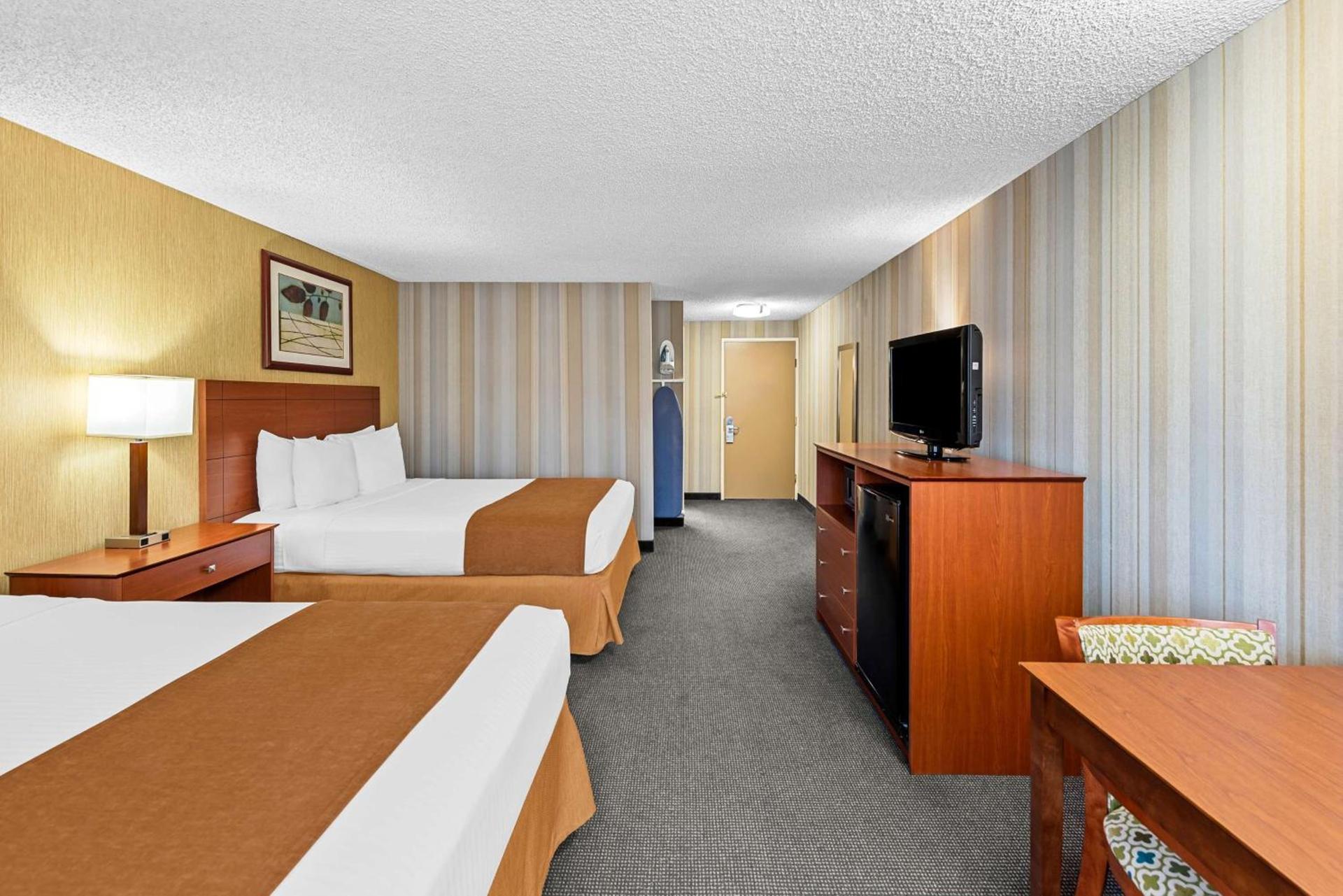 Best Western Cascadia Inn photo 20