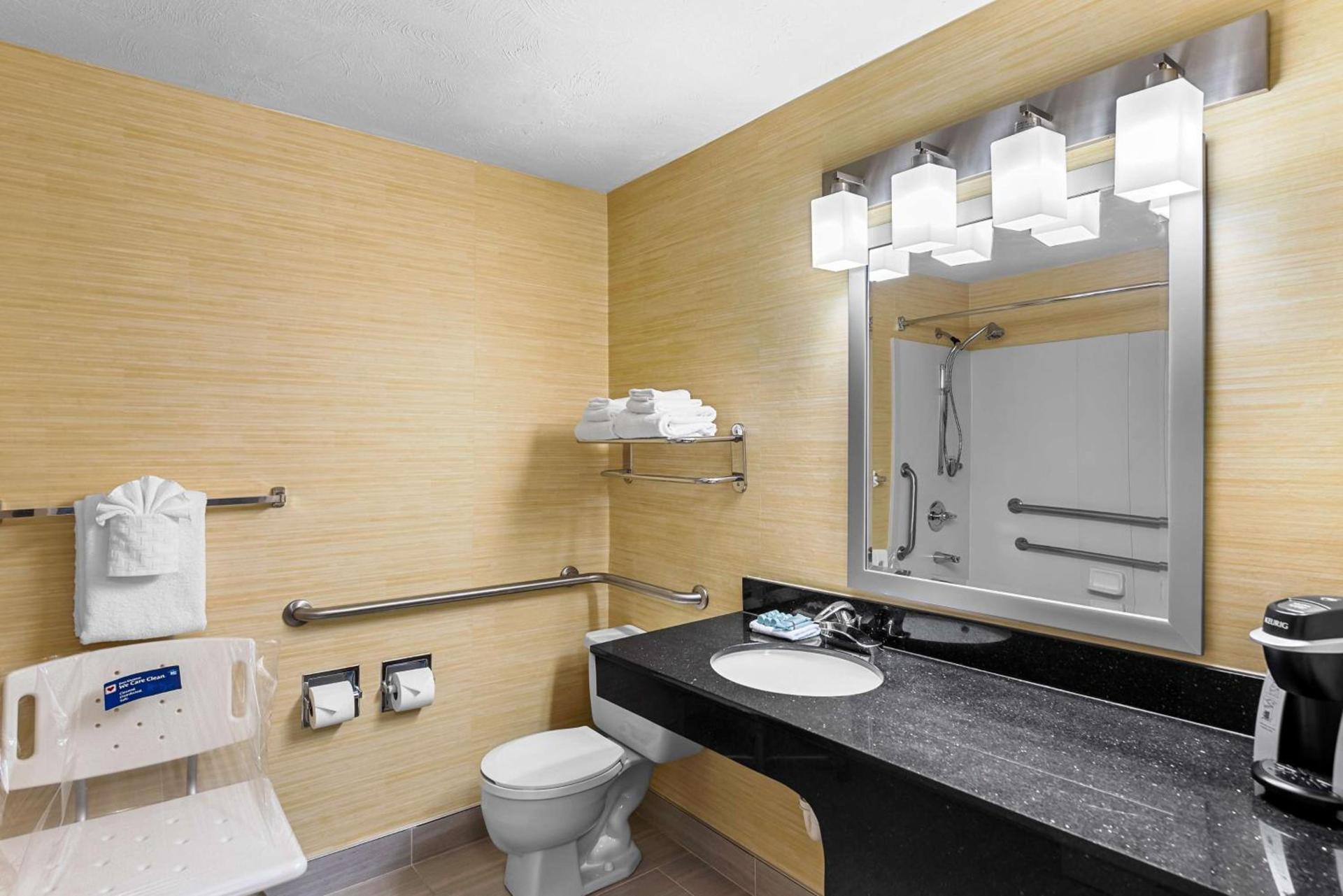Best Western Cascadia Inn photo 22