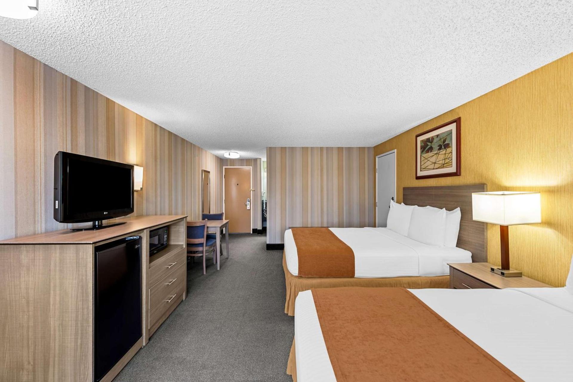 Best Western Cascadia Inn photo 24