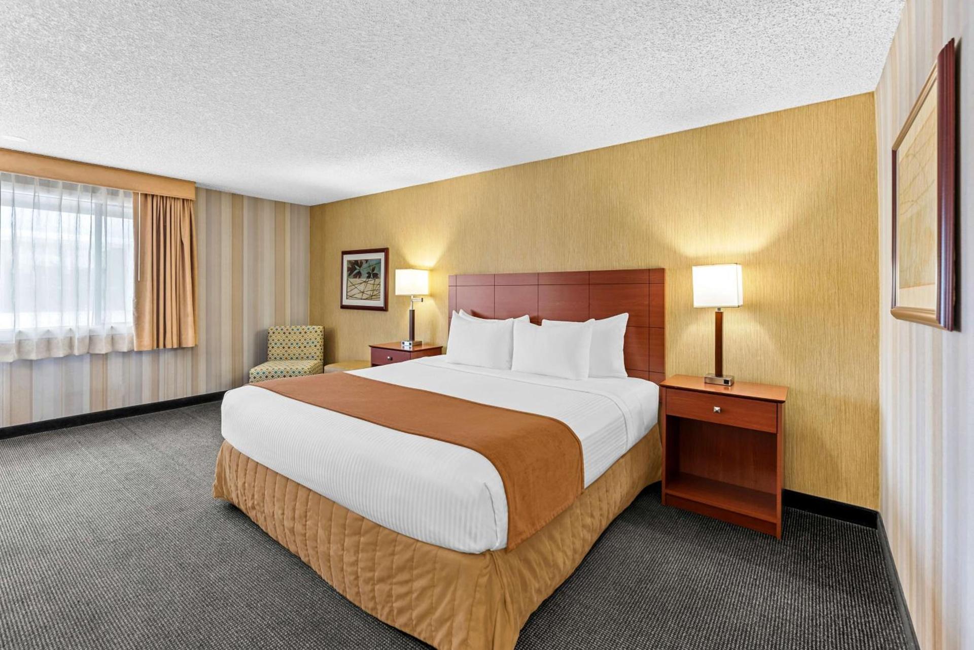 Best Western Cascadia Inn photo 27