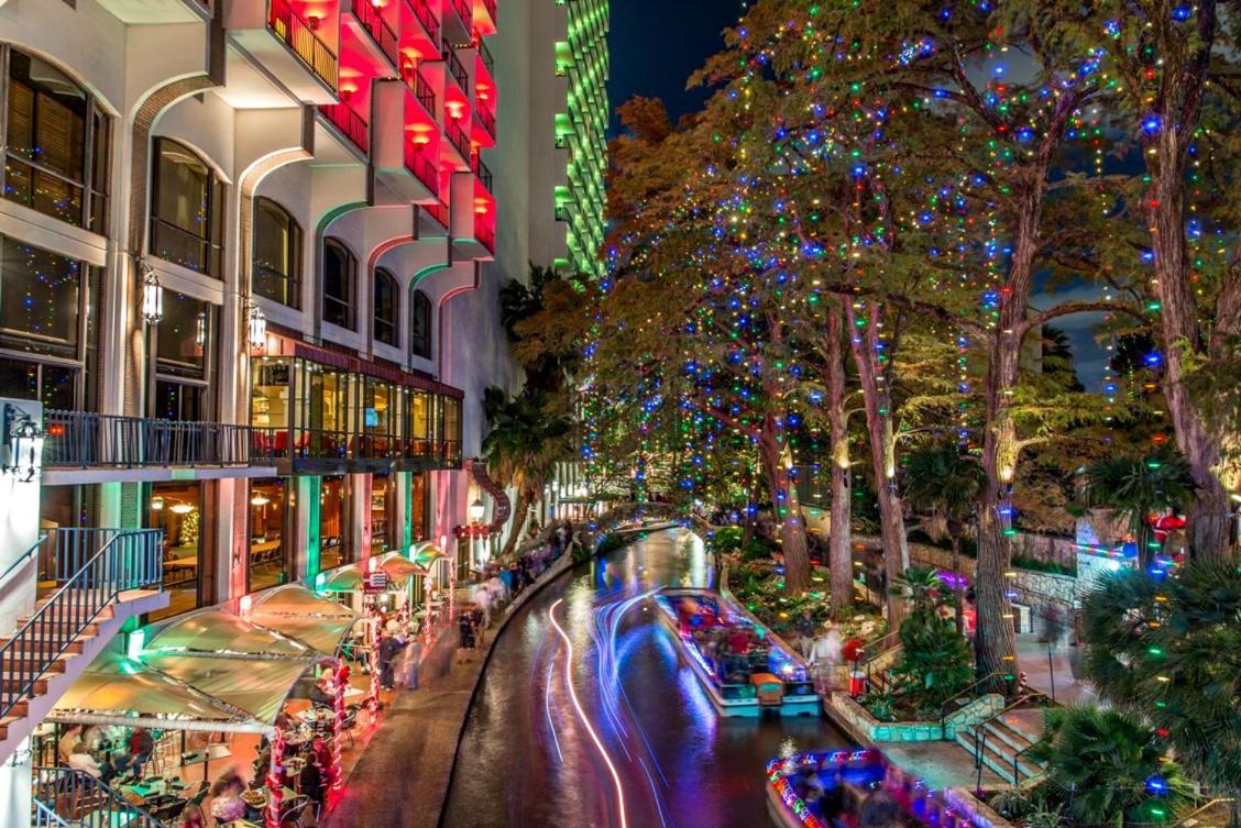 Hilton Palacio del Rio photo 2