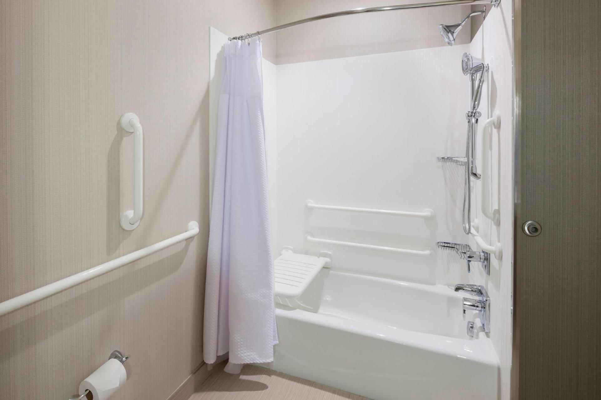 Courtyard by Marriott Houston North/Shenandoah photo 37