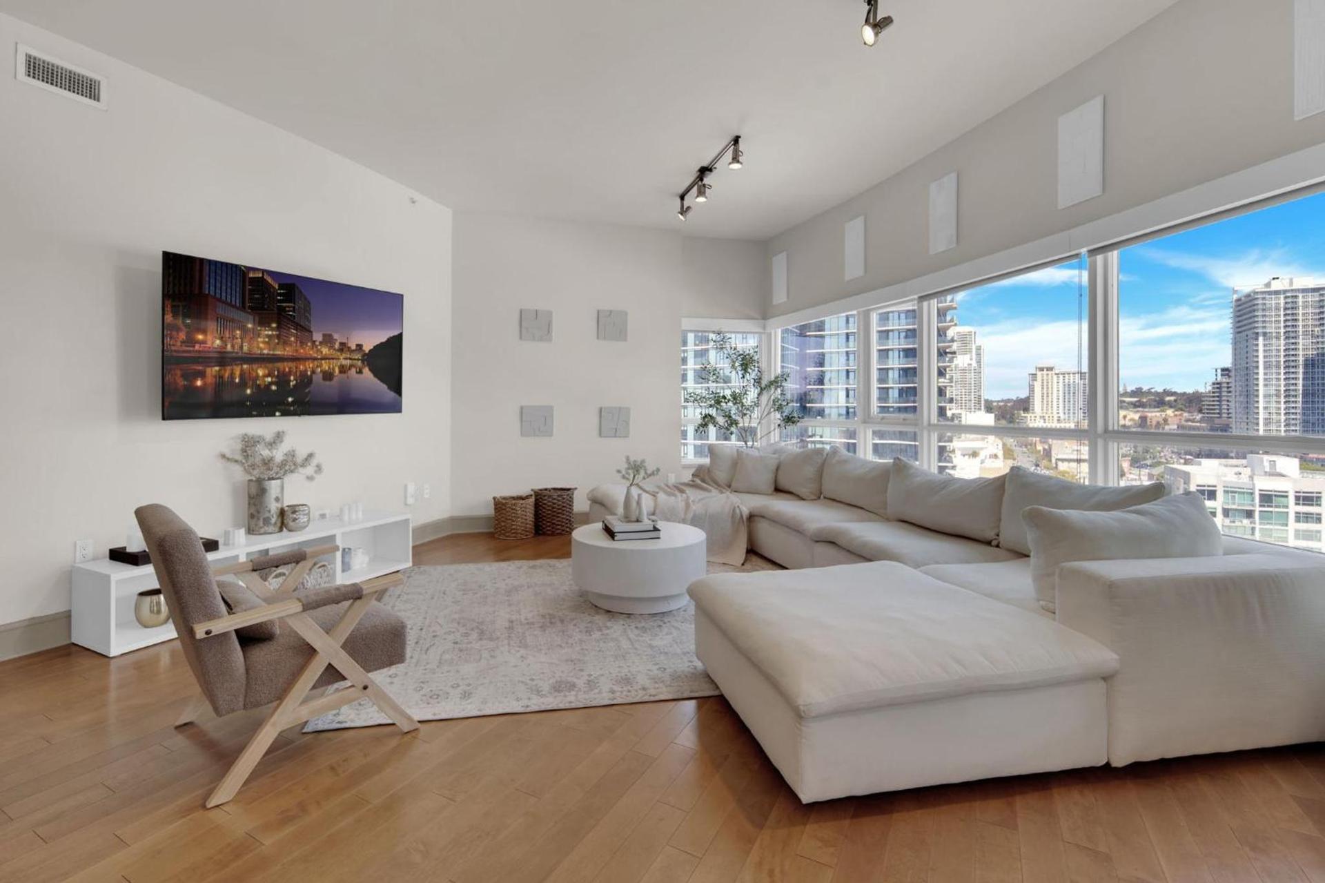 Highrise Retreats photo 18