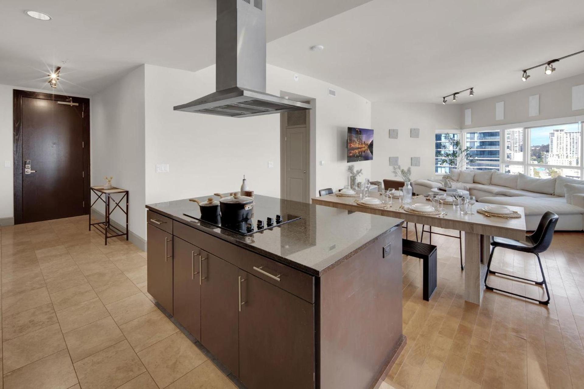 Highrise Retreats photo 27