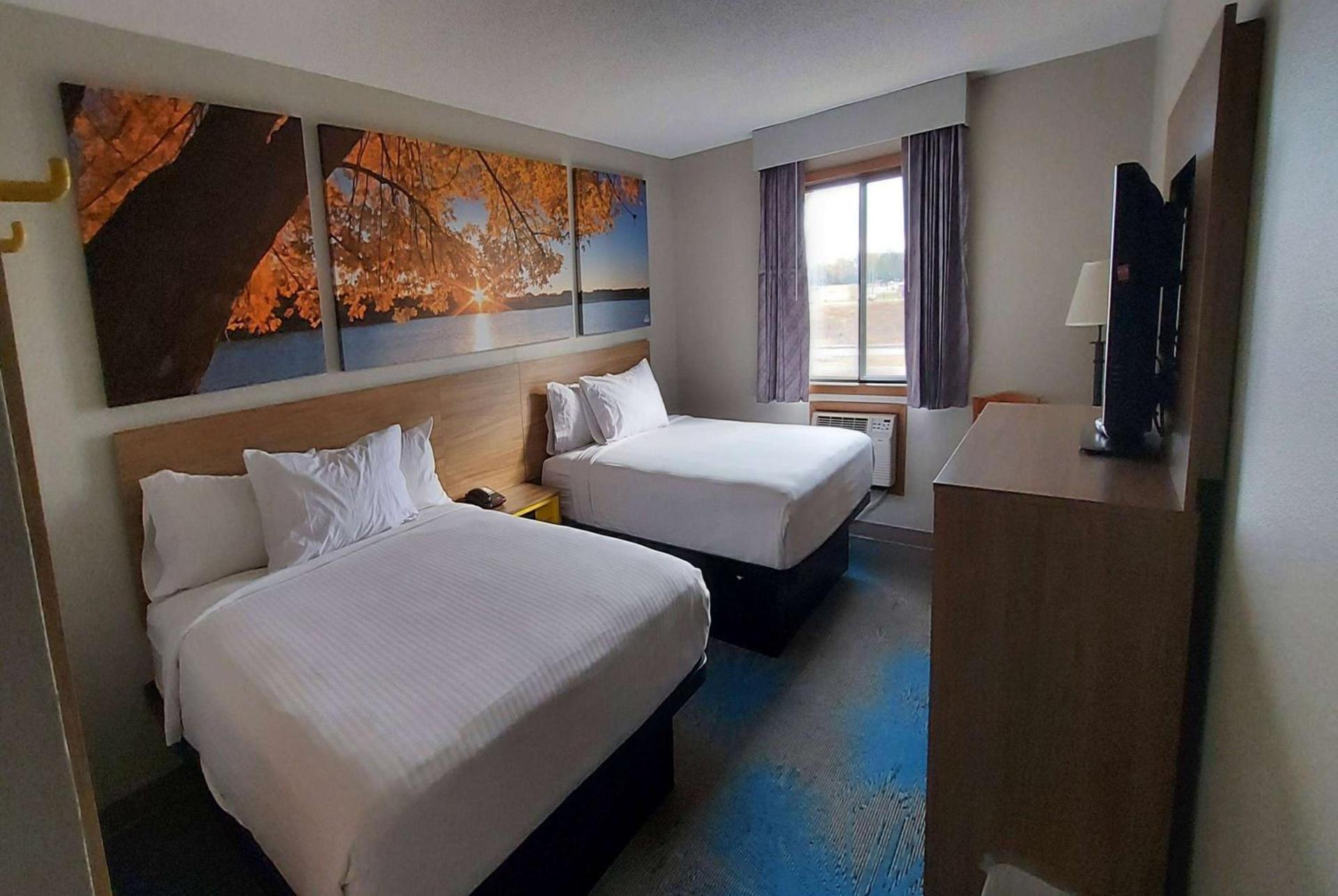Days Inn by Wyndham Willmar photo 11