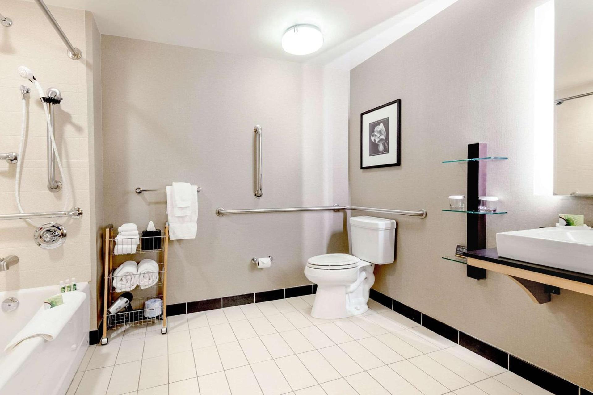 Cambria Hotel Pittsburgh - Downtown photo 13