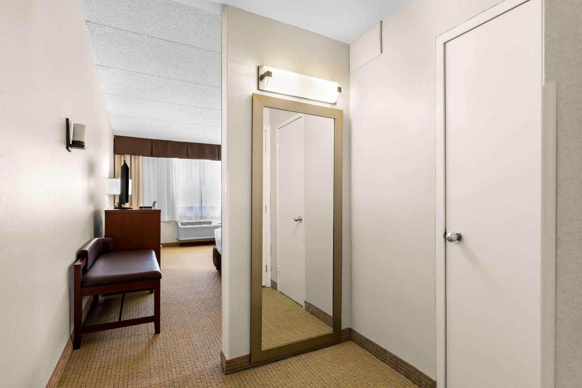 Comfort Inn Somerset photo 18