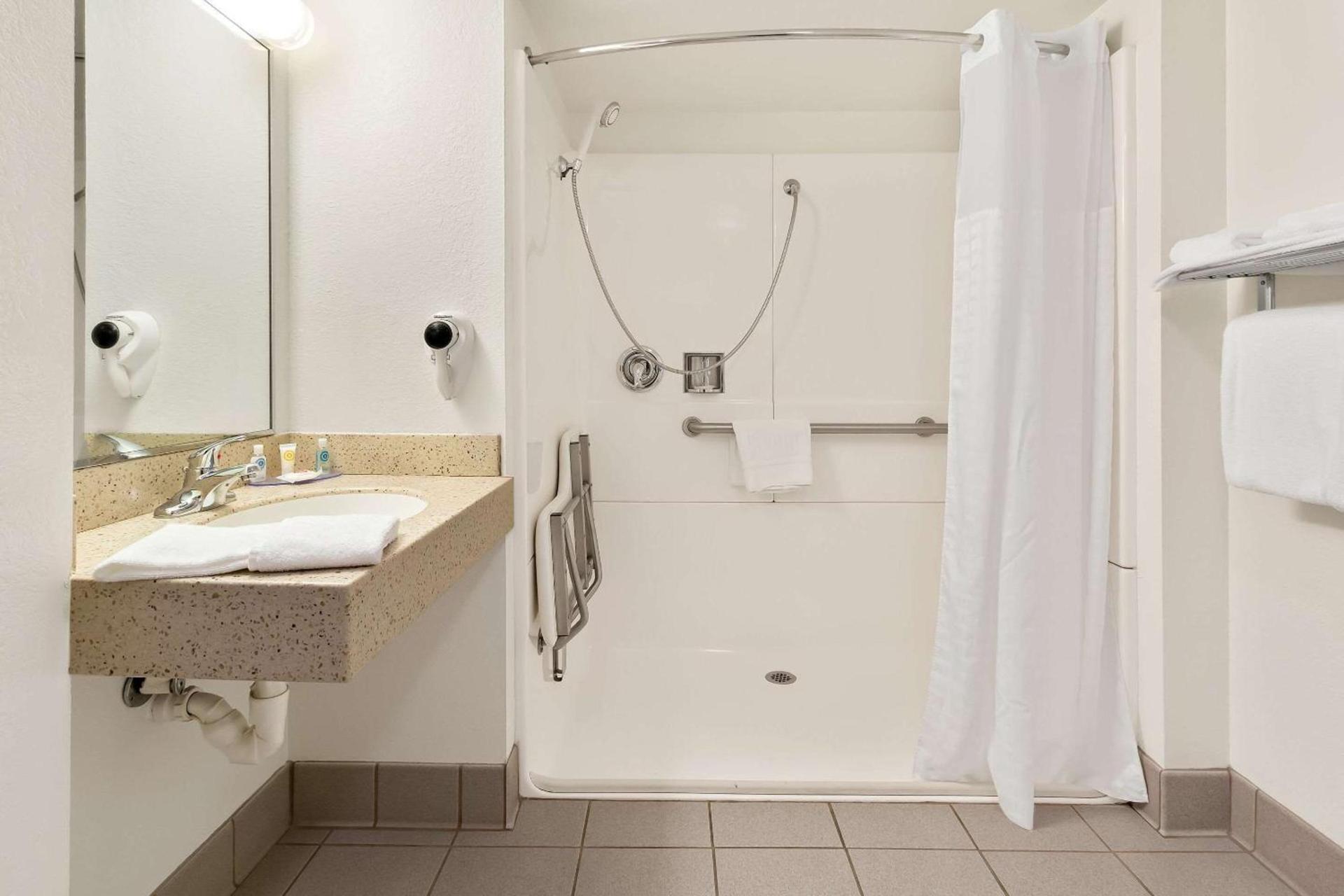 Comfort Inn Somerset photo 24