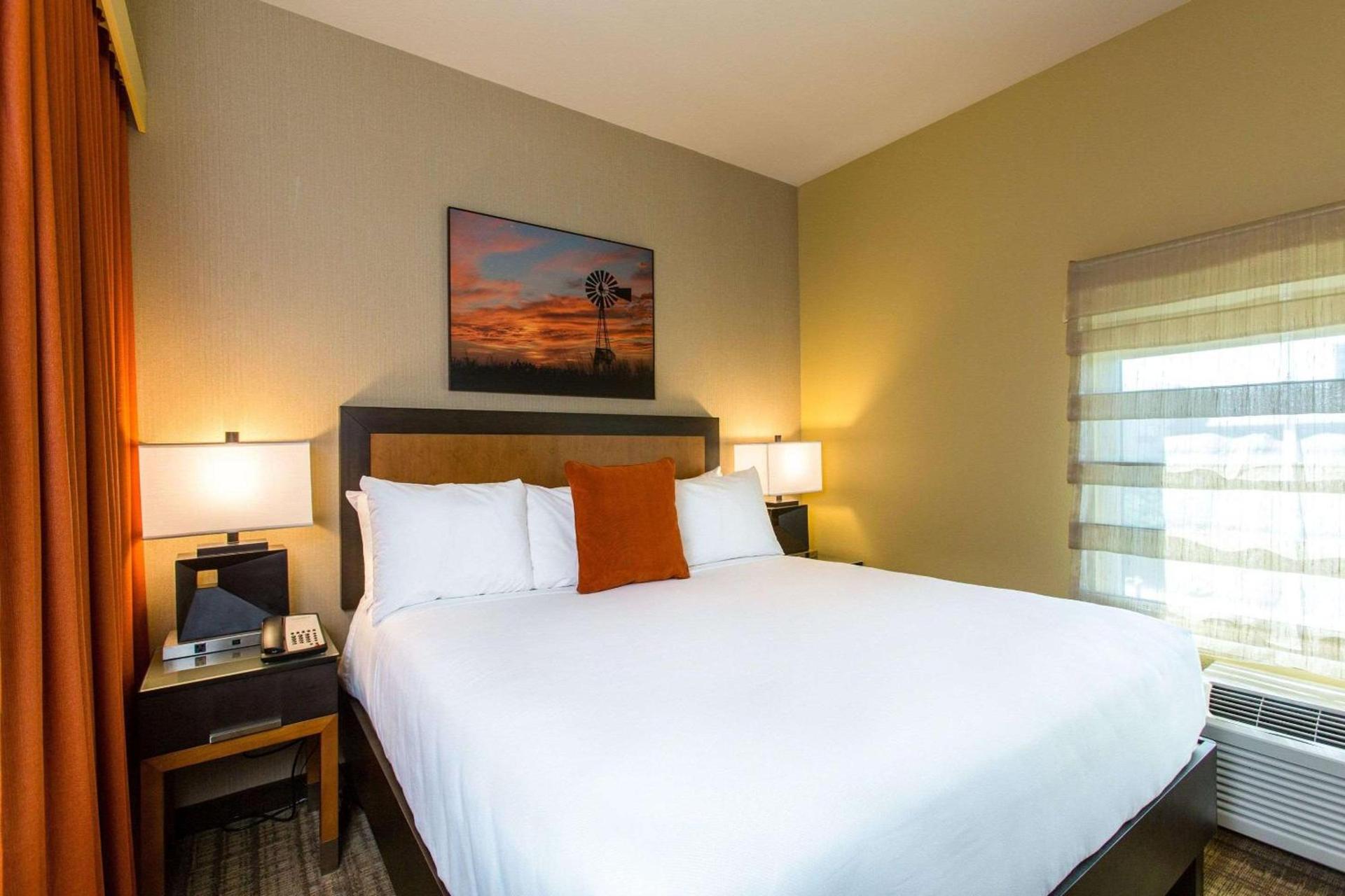 Cambria Hotel Plano - Frisco photo 37