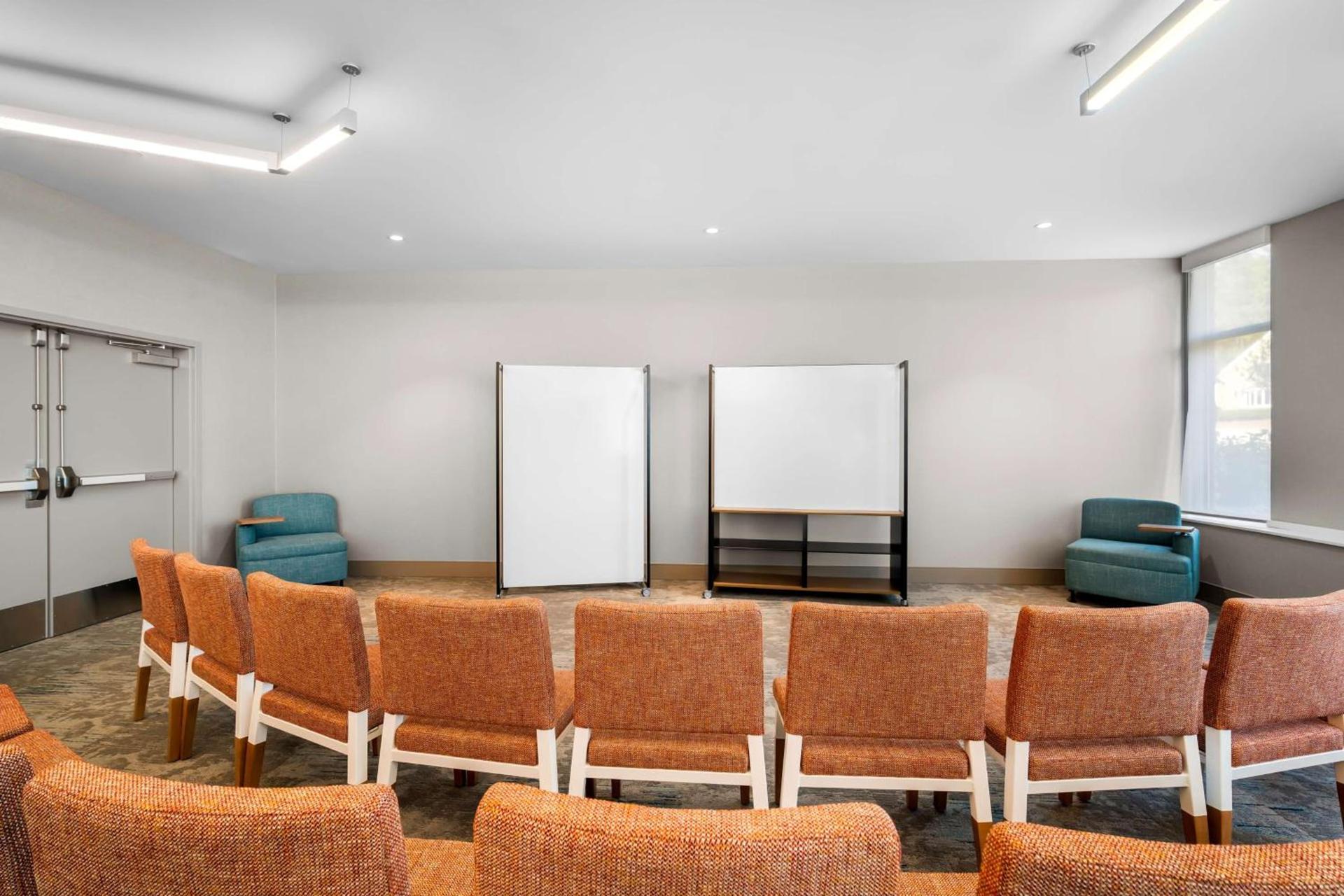 Hilton Garden Inn North Conway photo 45