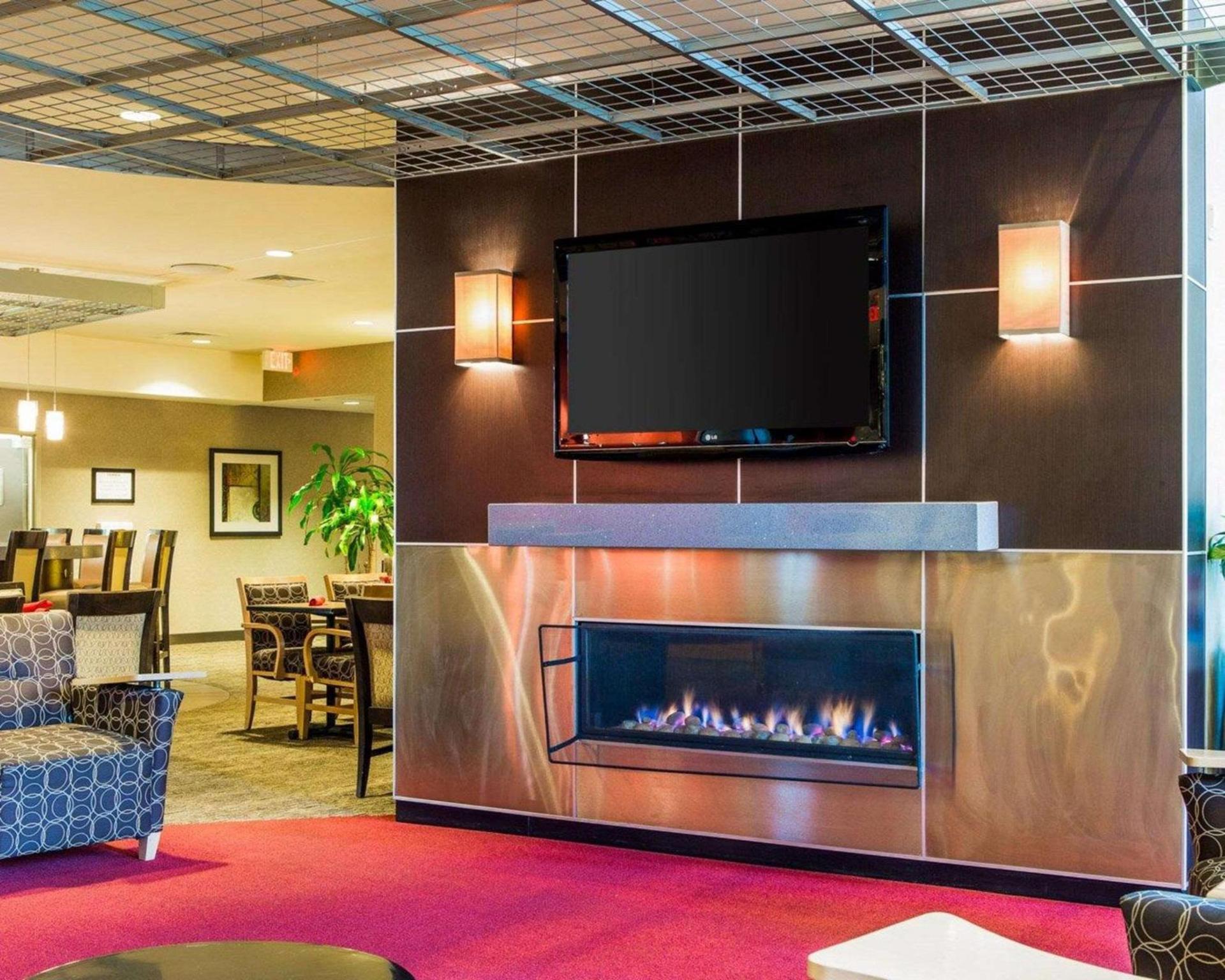 Cambria Hotel Traverse City photo 5