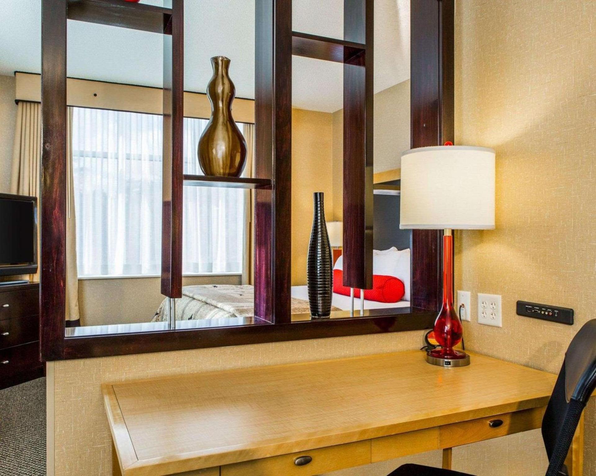 Cambria Hotel Traverse City photo 11