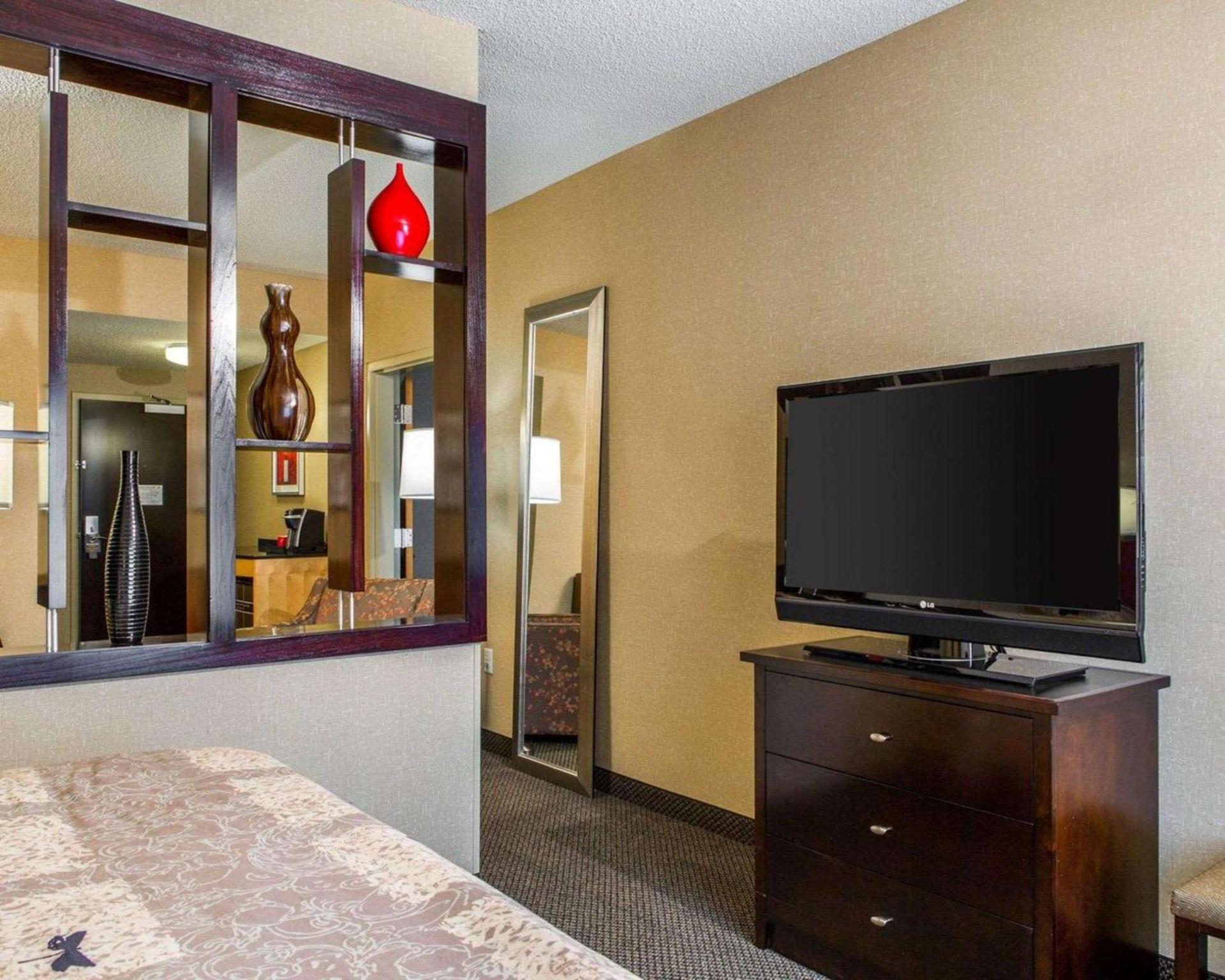 Cambria Hotel Traverse City photo 21