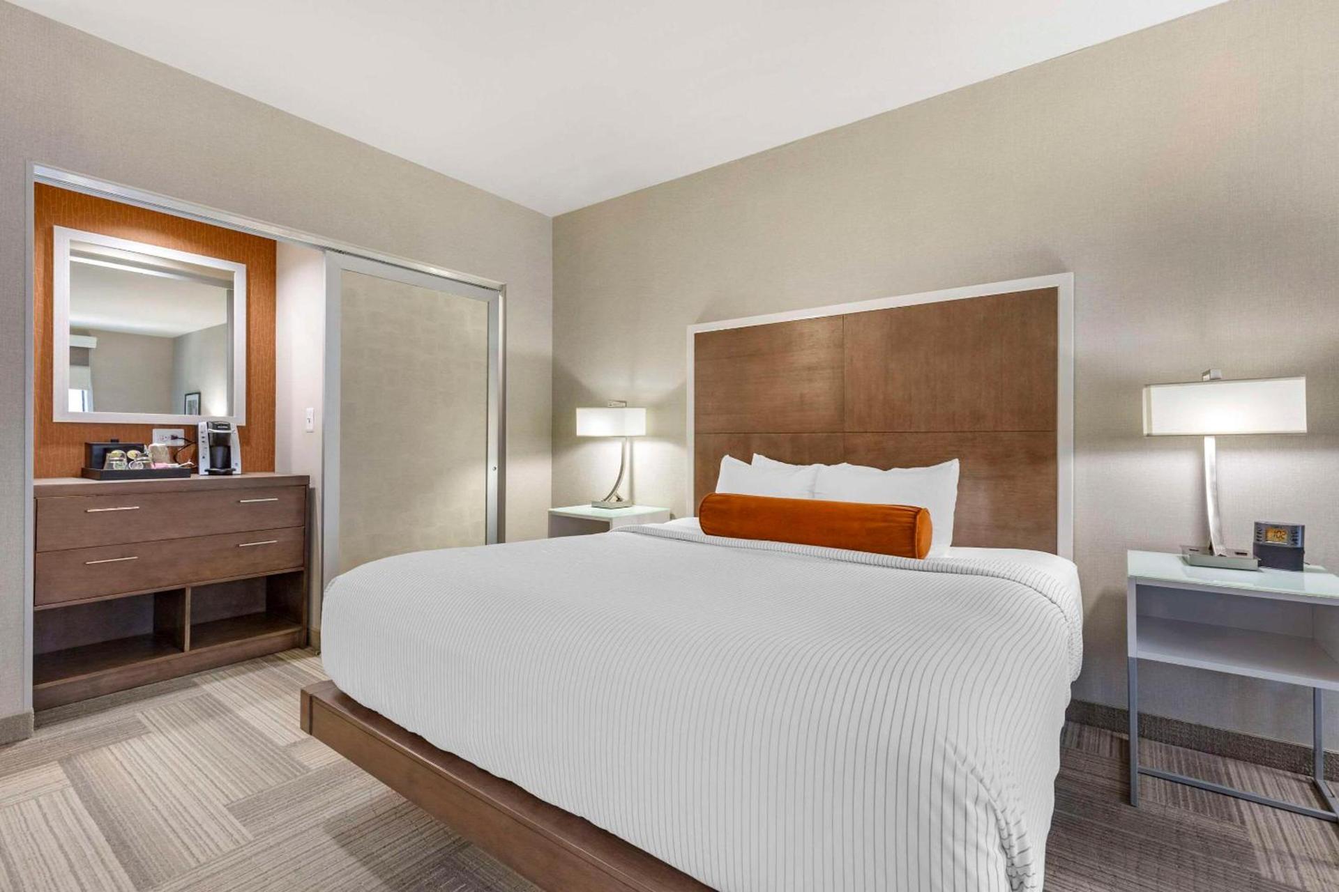 Cambria Hotel Rockville photo 27