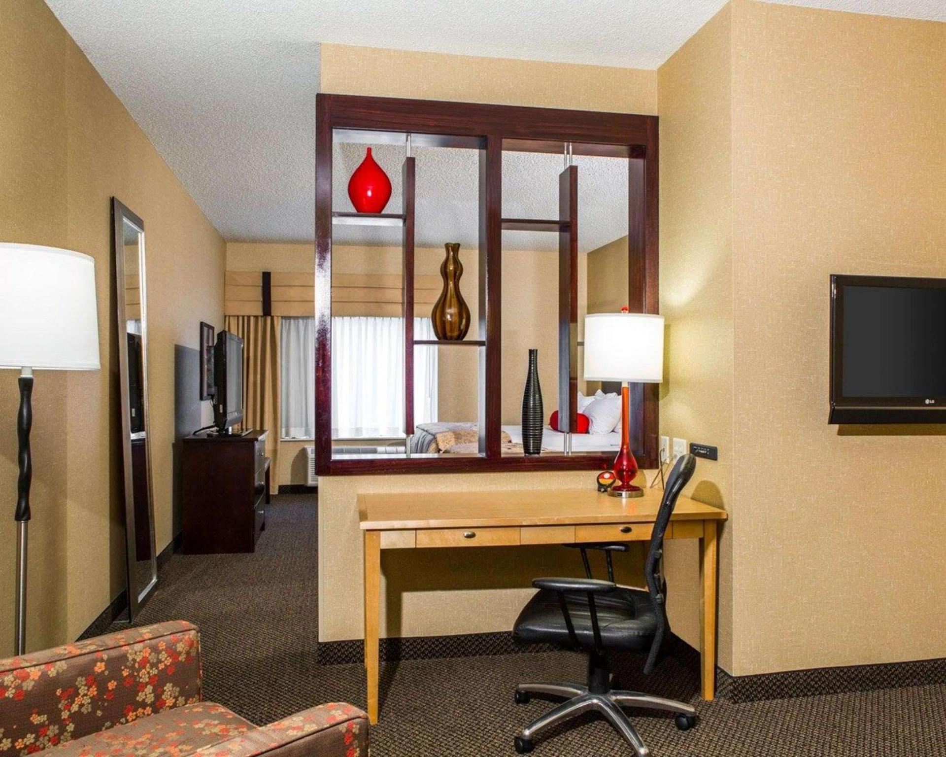 Cambria Hotel Traverse City photo 25