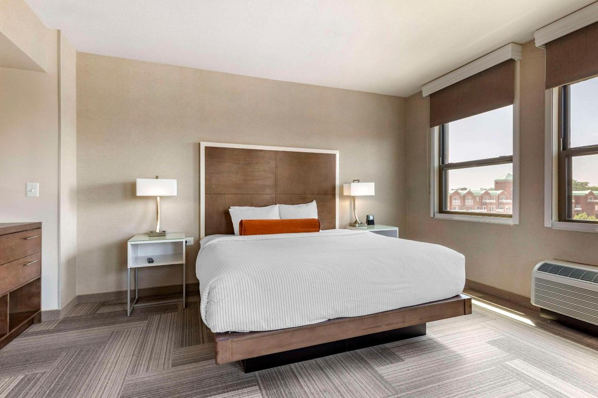 Cambria Hotel Rockville photo 30