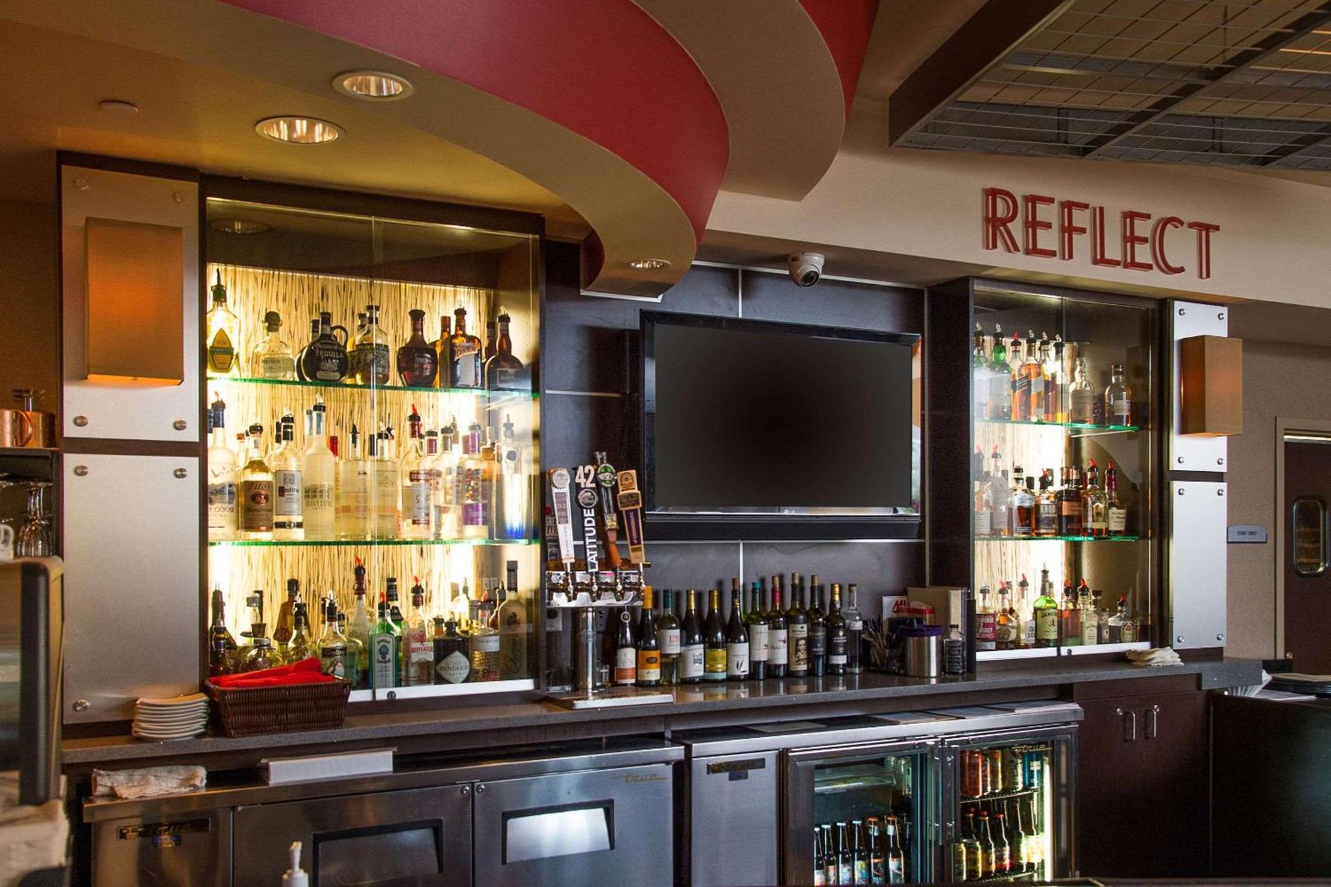 Cambria Hotel Traverse City photo 41