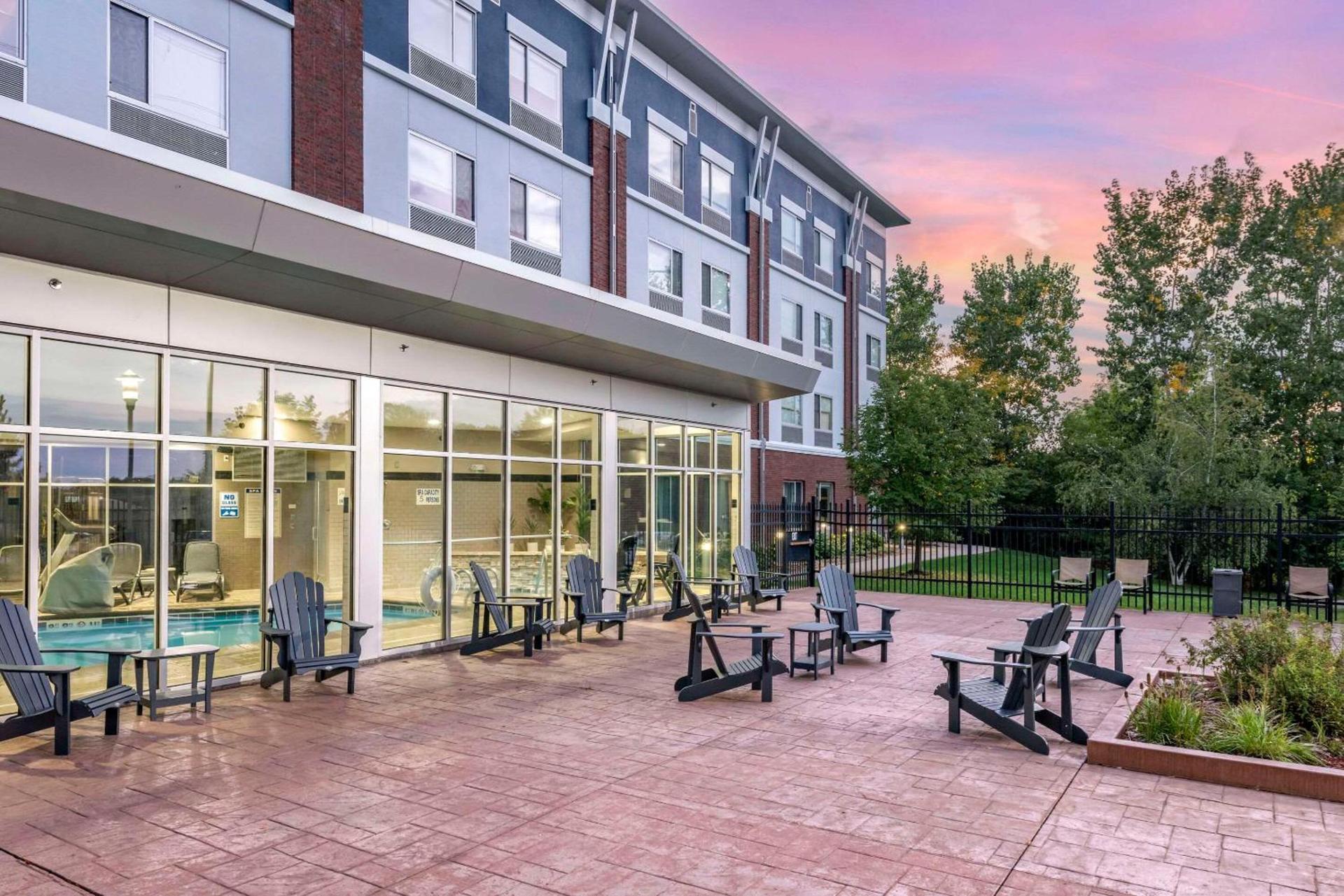 Cambria Hotel Minneapolis Maple Grove photo 4