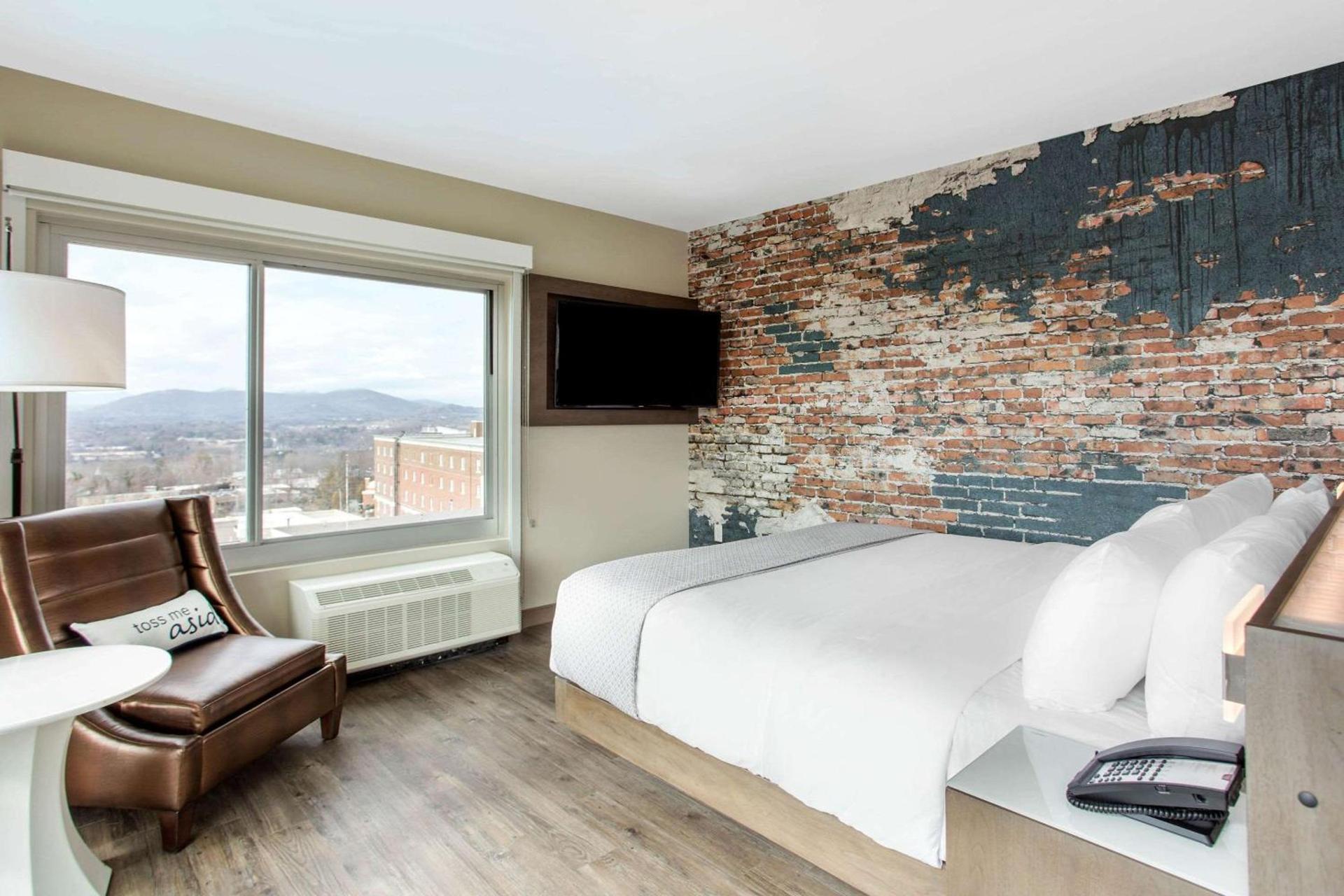 Cambria Hotel Downtown Asheville photo 8