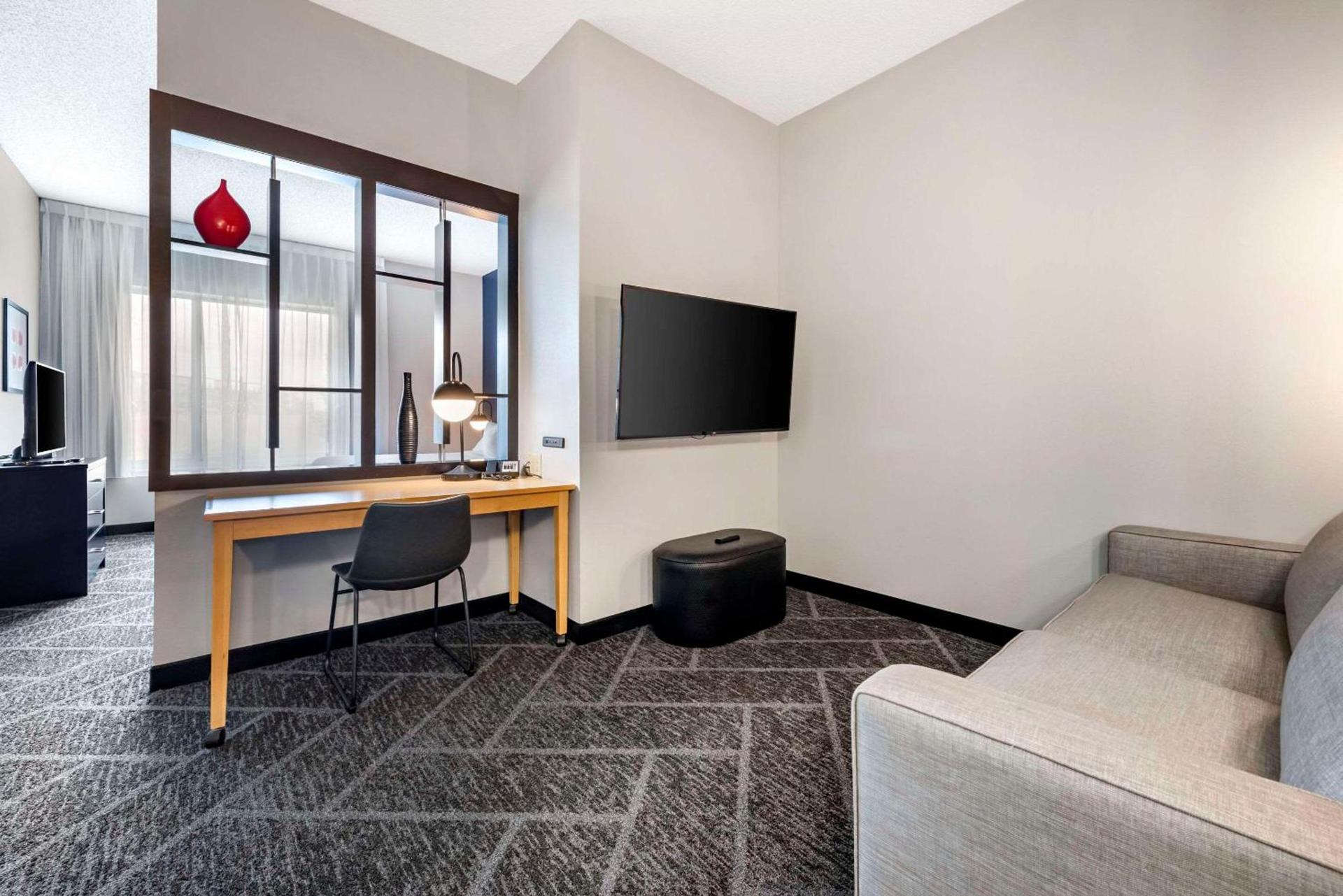 Cambria Hotel Minneapolis Maple Grove photo 13