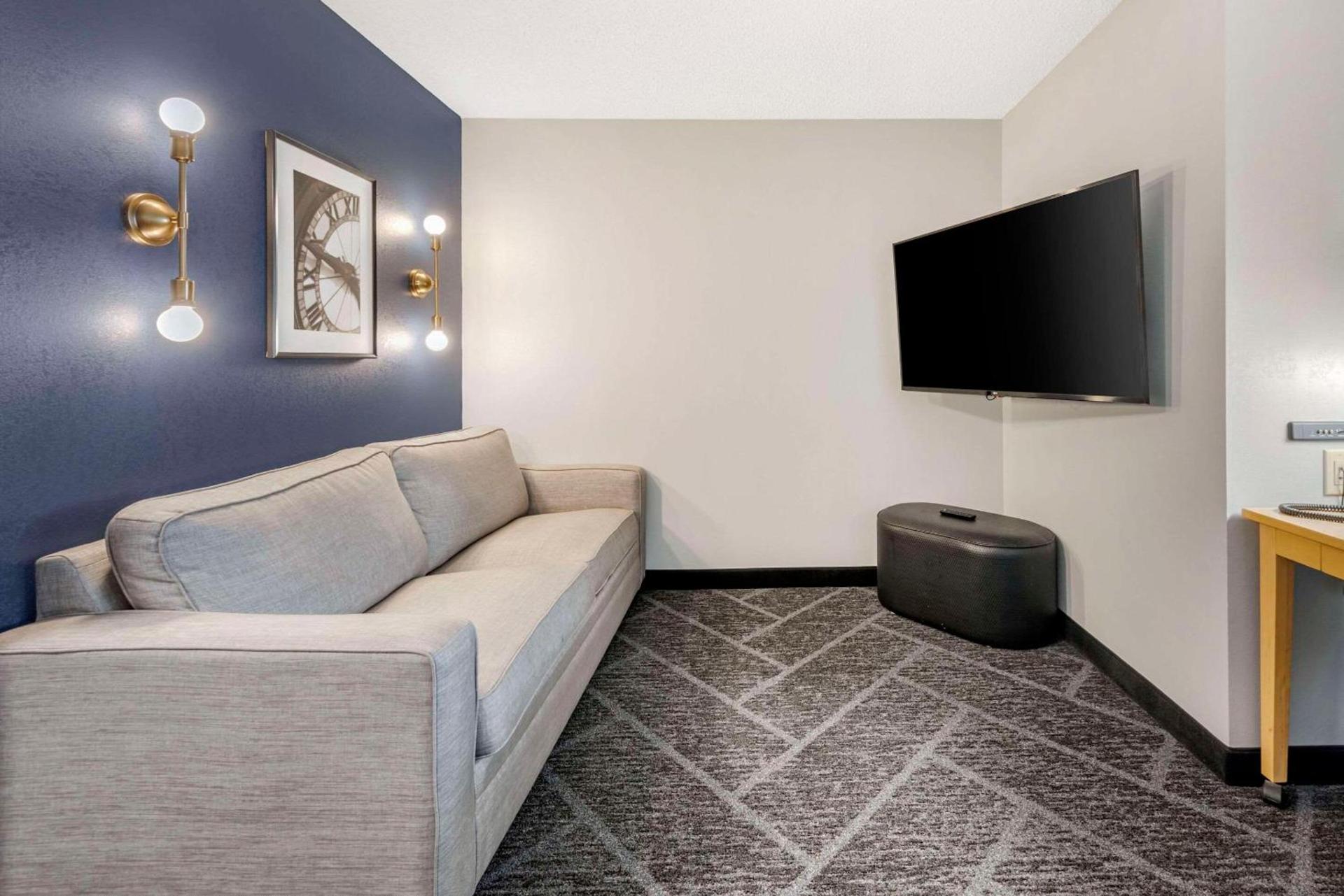 Cambria Hotel Minneapolis Maple Grove photo 17