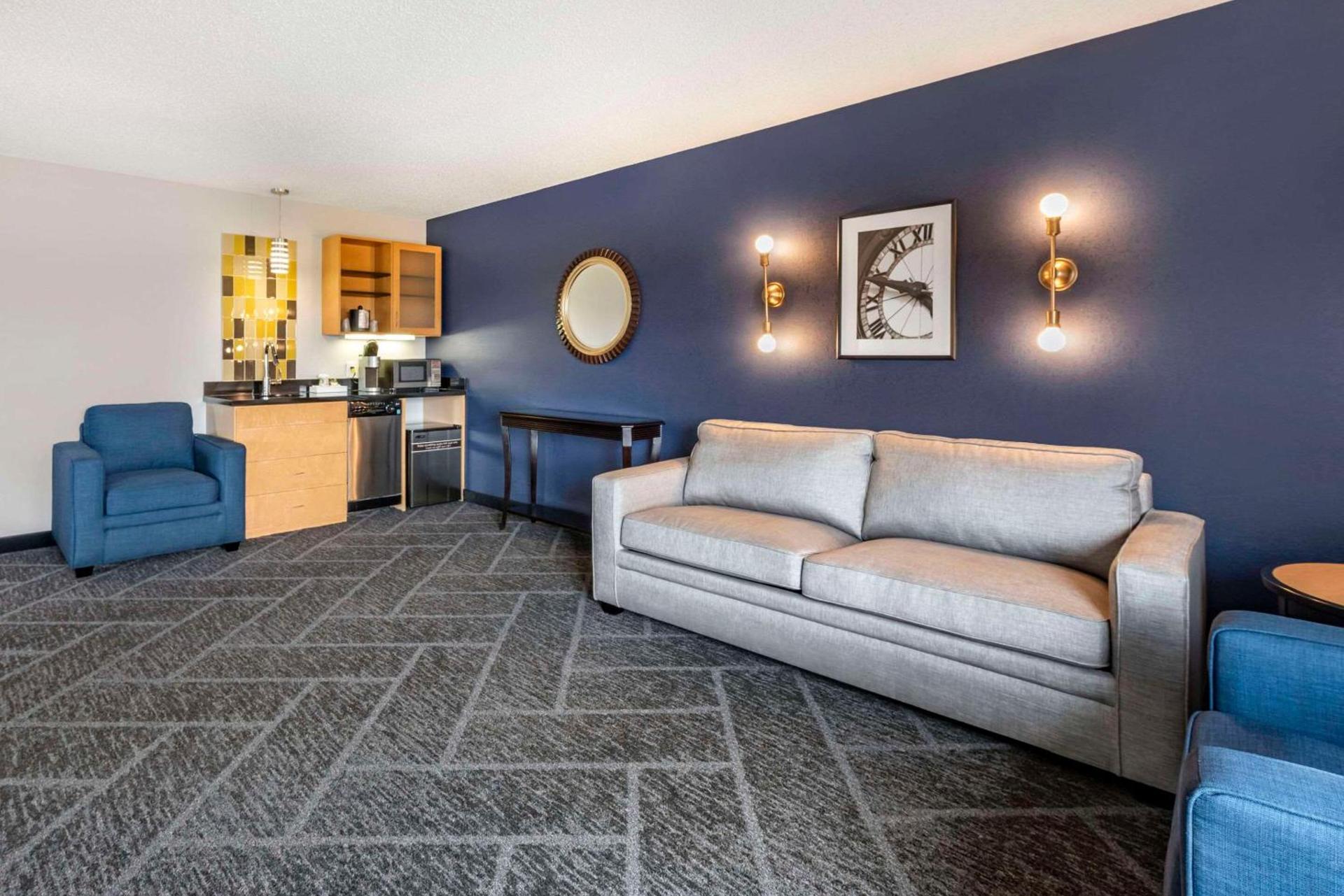 Cambria Hotel Minneapolis Maple Grove photo 26