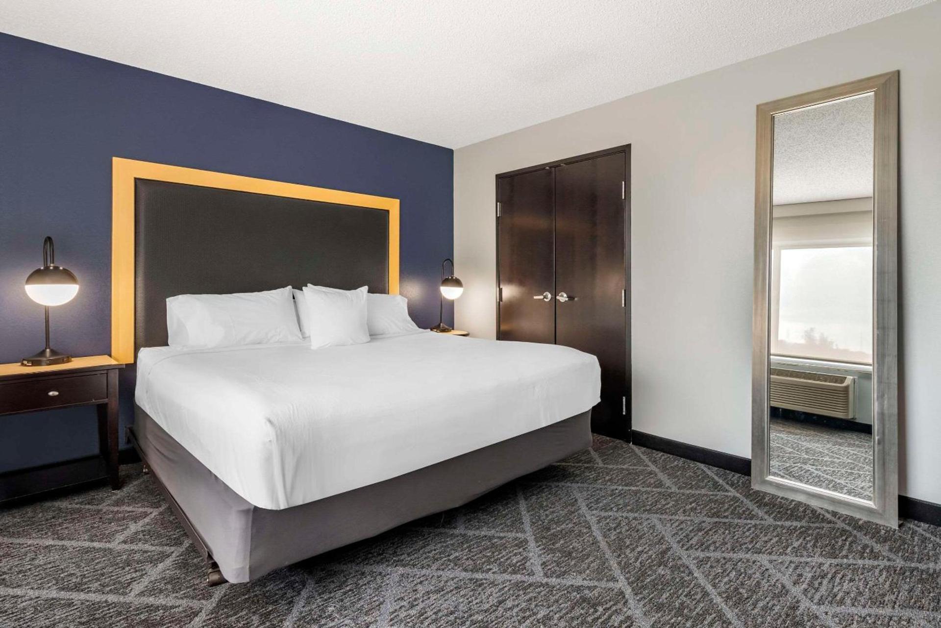 Cambria Hotel Minneapolis Maple Grove photo 28