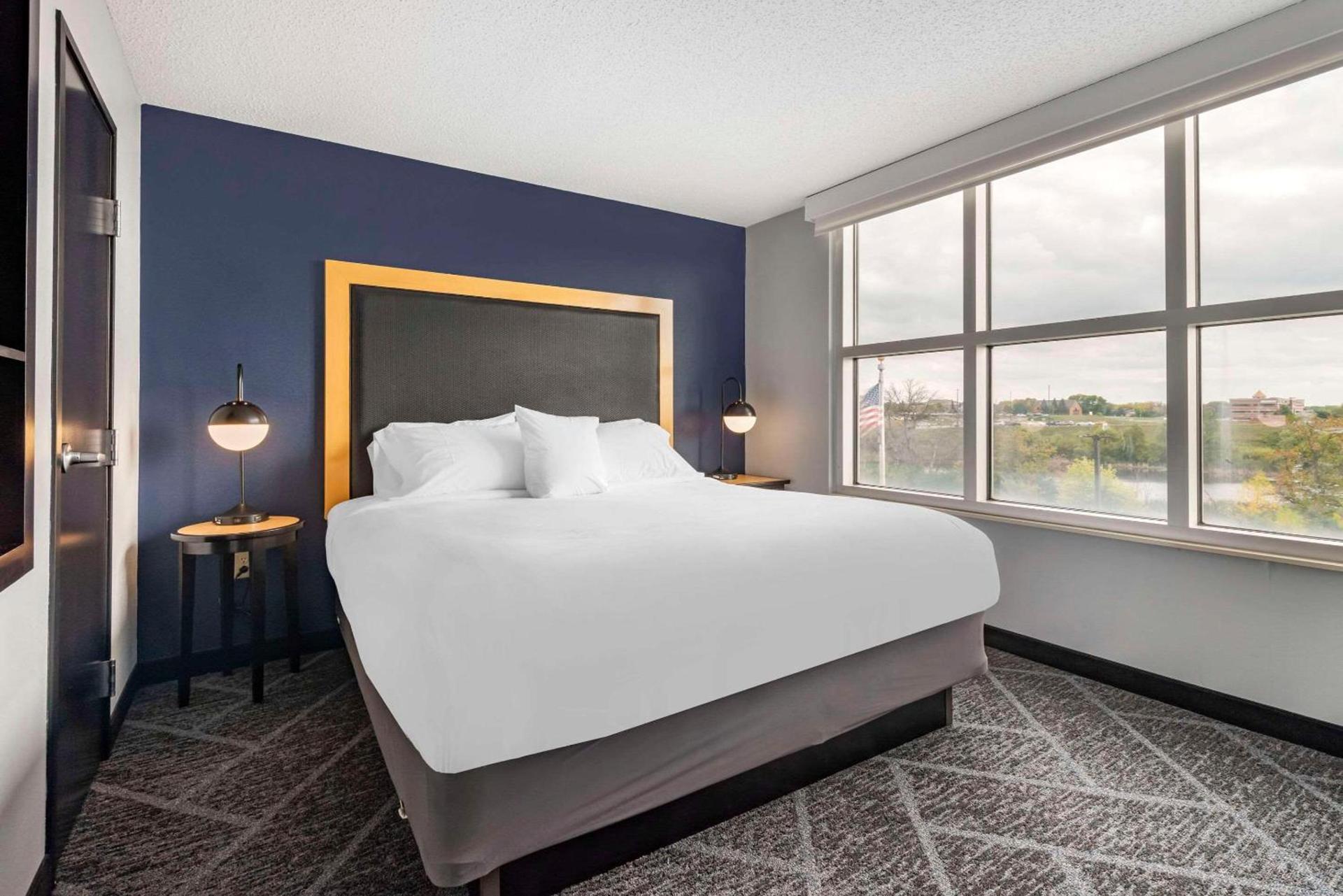 Cambria Hotel Minneapolis Maple Grove photo 29