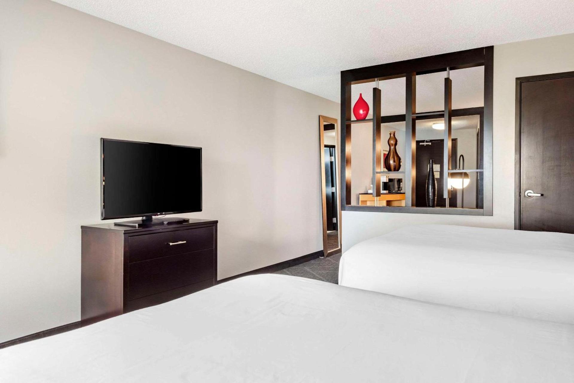 Cambria Hotel Minneapolis Maple Grove photo 34