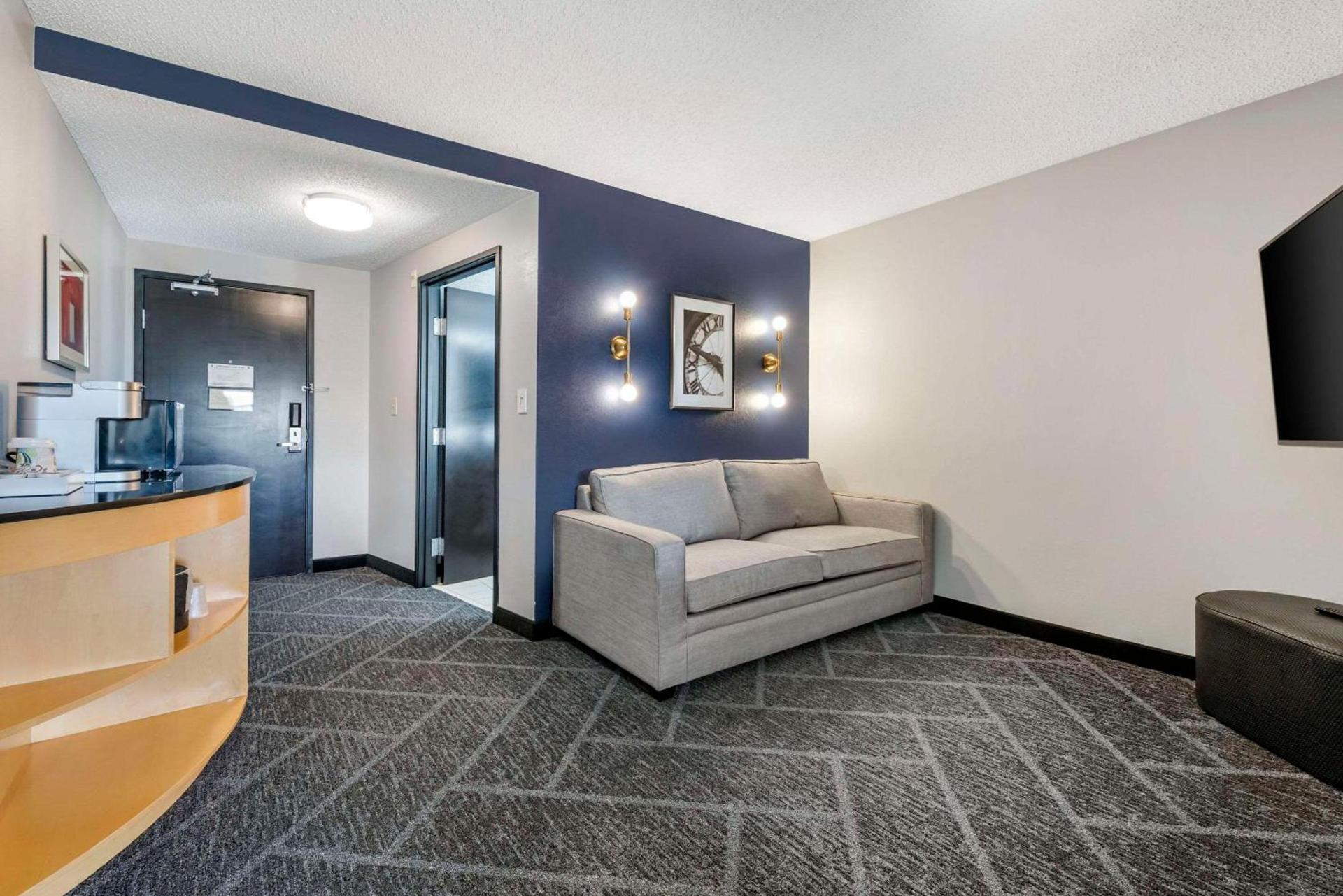 Cambria Hotel Minneapolis Maple Grove photo 33