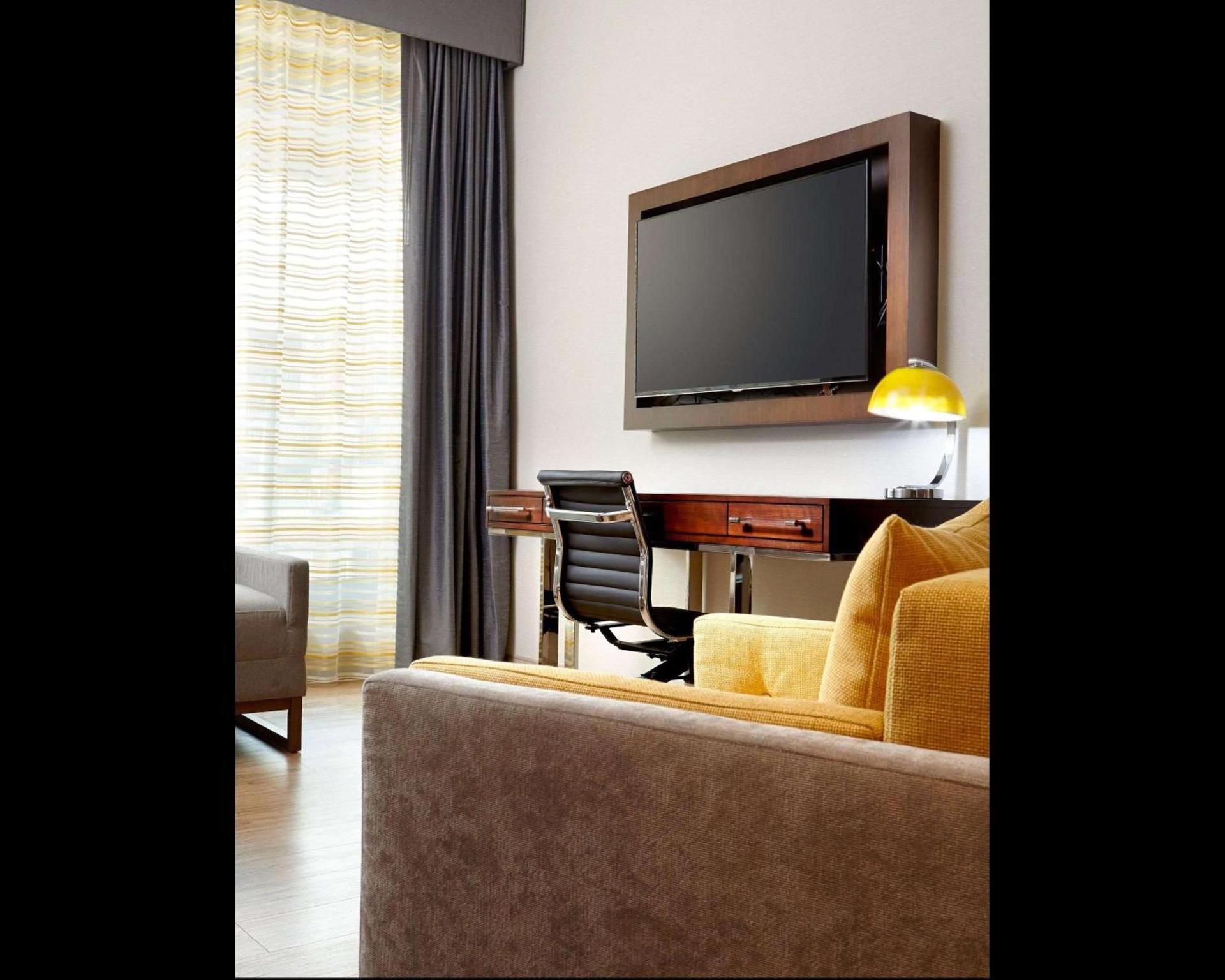 Cambria Hotel New York - Chelsea photo 8