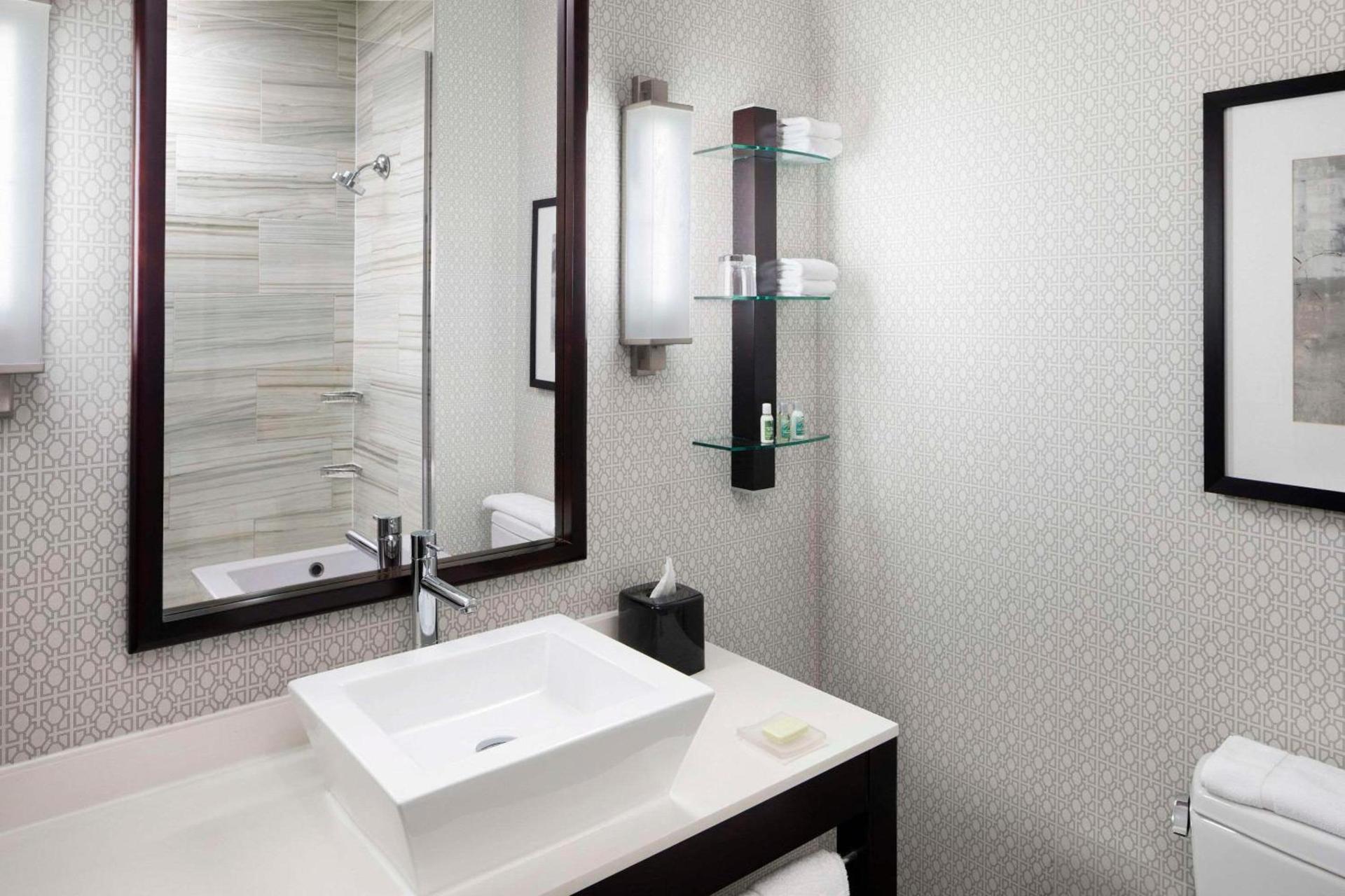 Cambria Hotel White Plains - Downtown photo 7