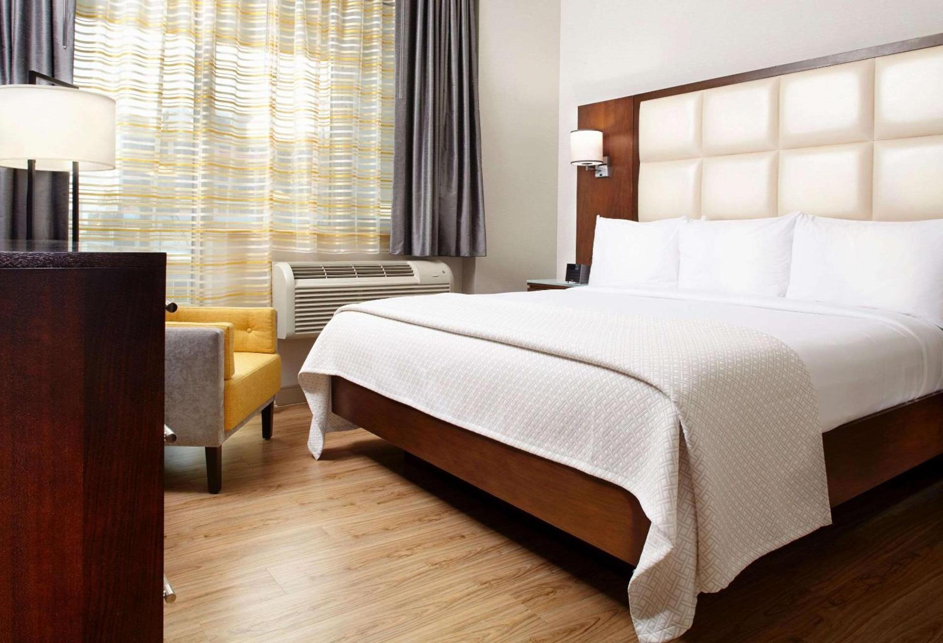 Cambria Hotel New York - Chelsea photo 9