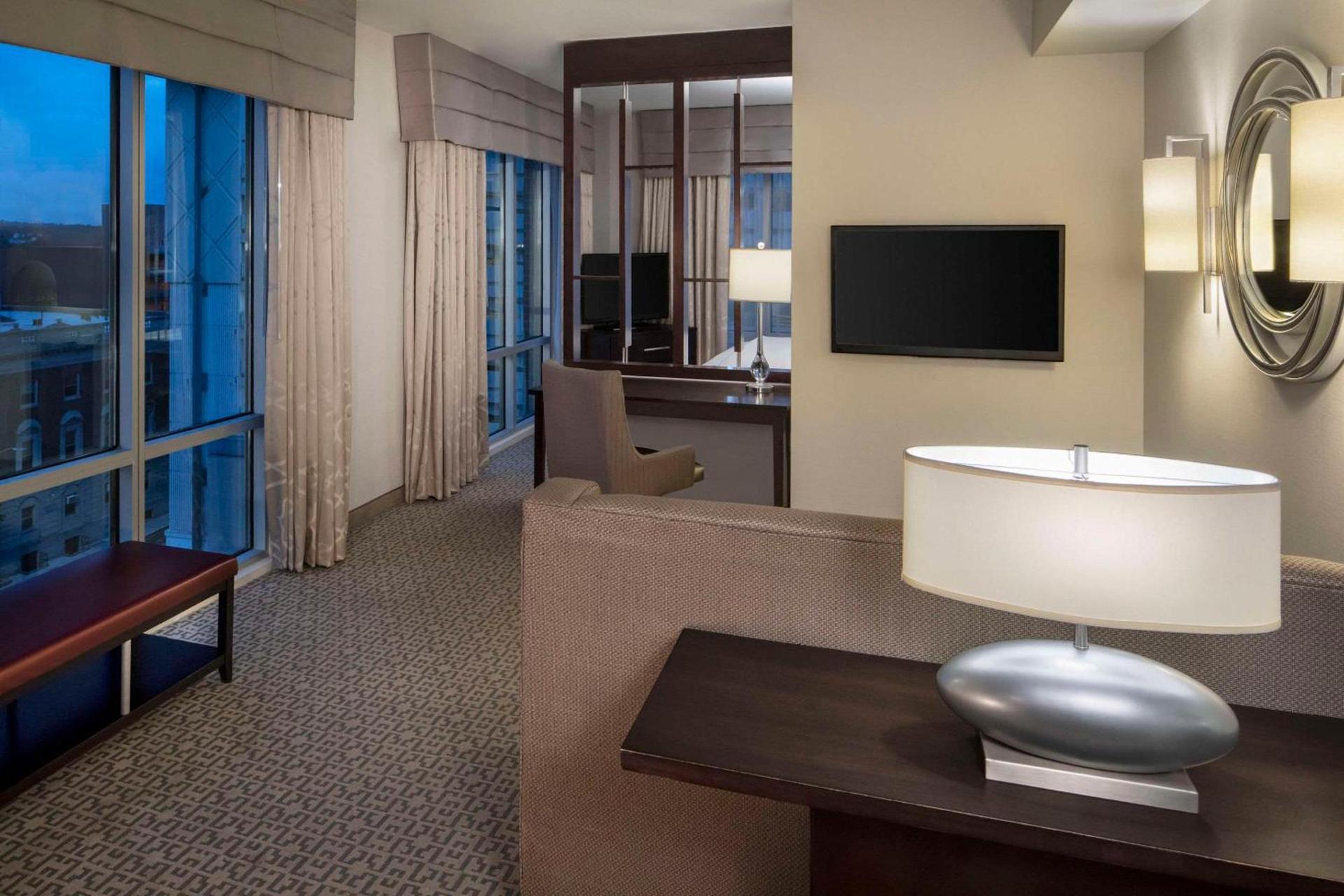Cambria Hotel White Plains - Downtown photo 9