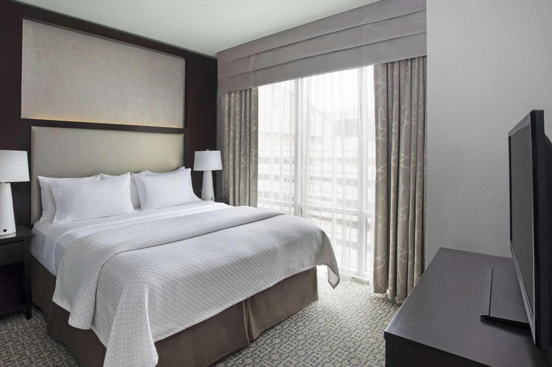 Cambria Hotel White Plains - Downtown photo 10