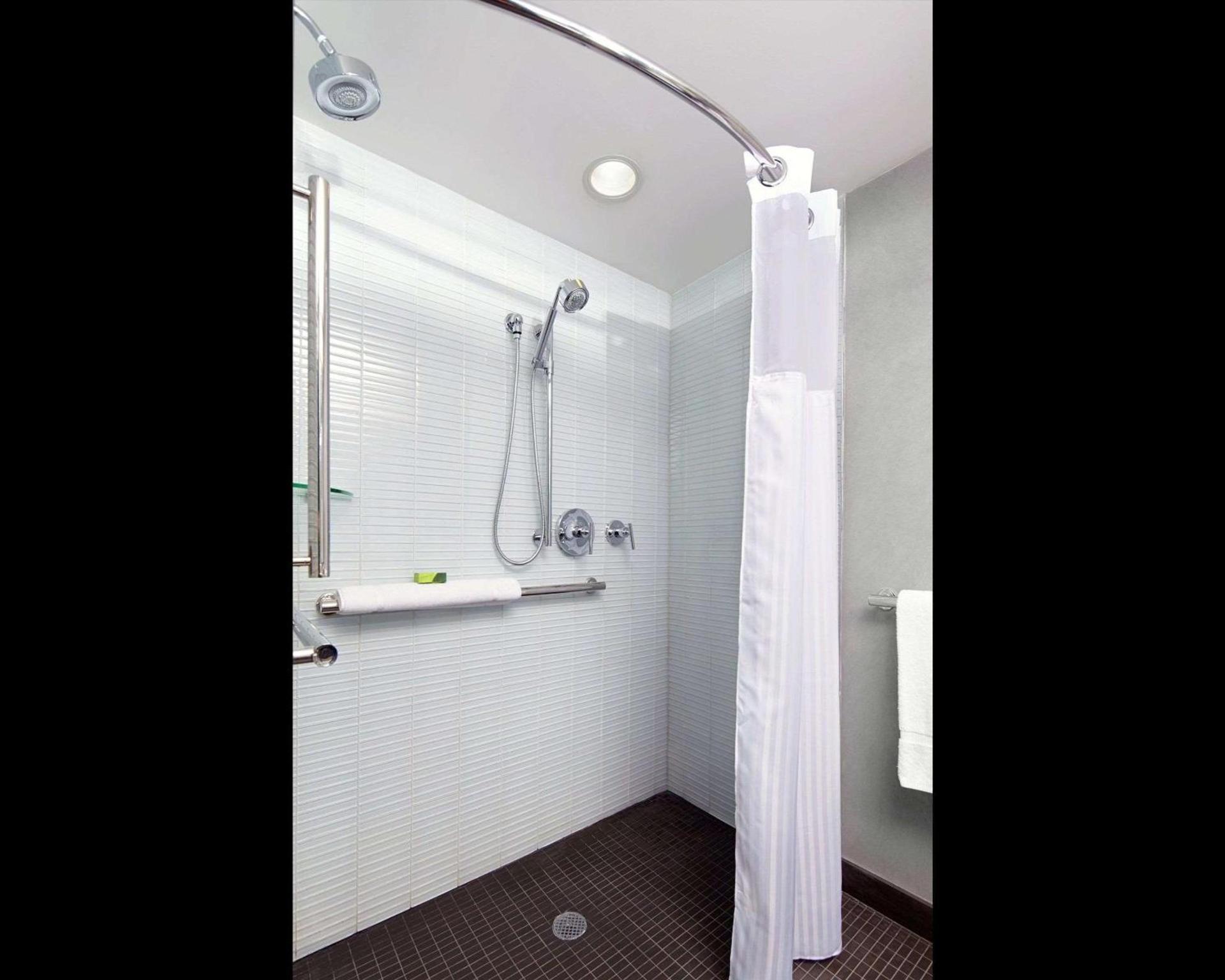 Cambria Hotel New York - Chelsea photo 11