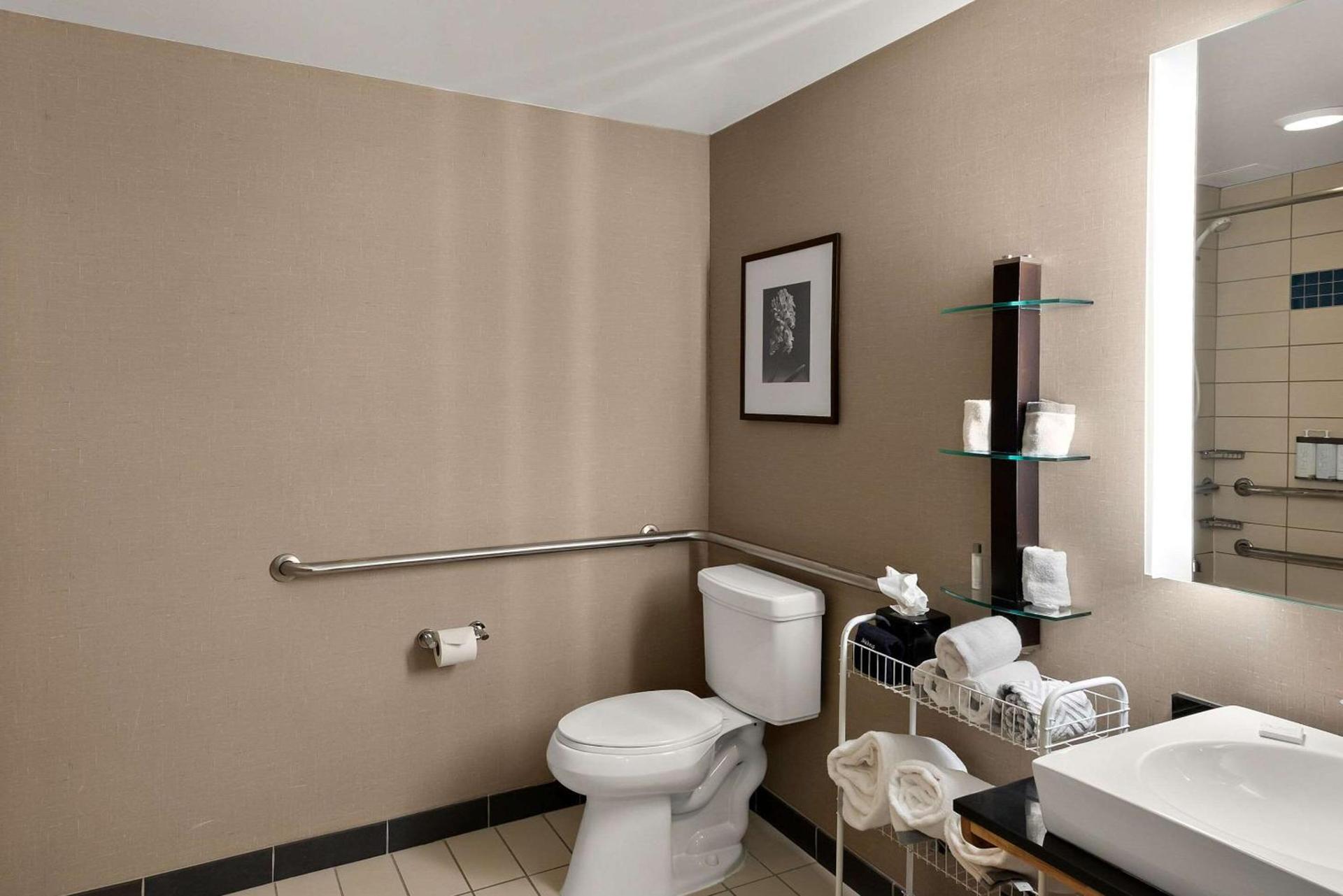 Cambria Hotel Columbus - Polaris photo 6