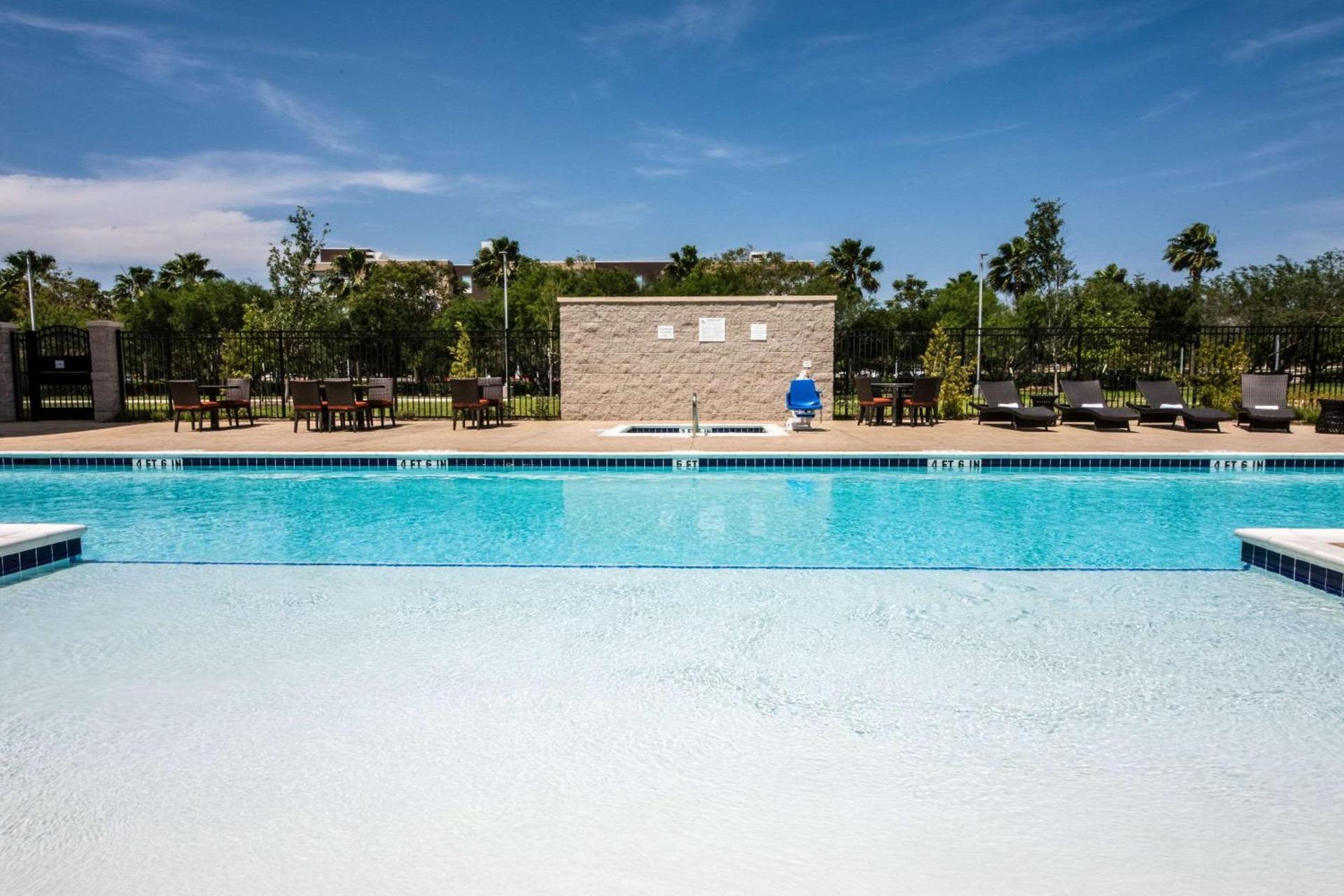 Cambria Hotel McAllen Convention Center photo 2