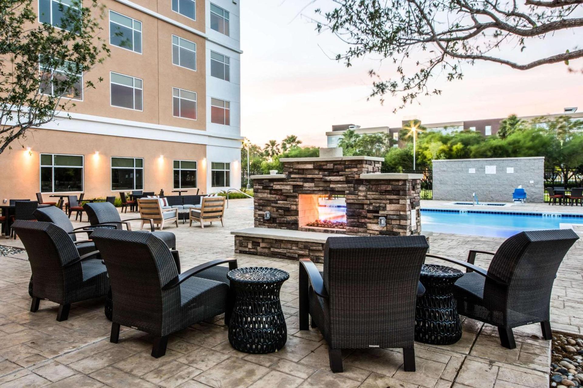Cambria Hotel McAllen Convention Center photo 9