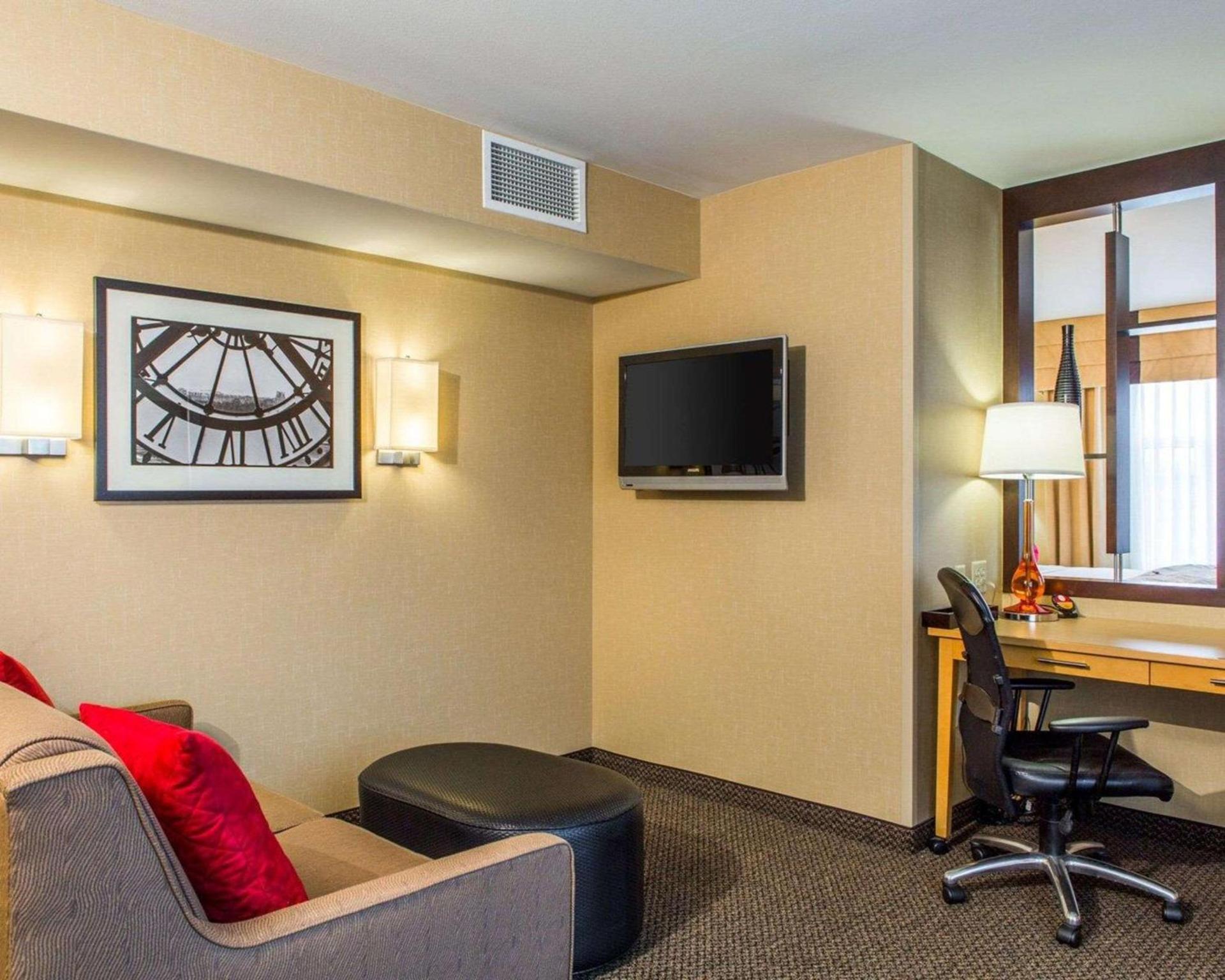 Cambria Hotel Appleton photo 11