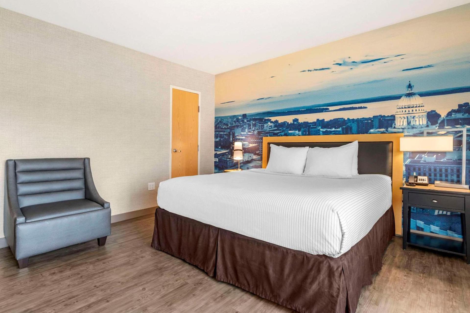 Cambria Hotel Madison East photo 27