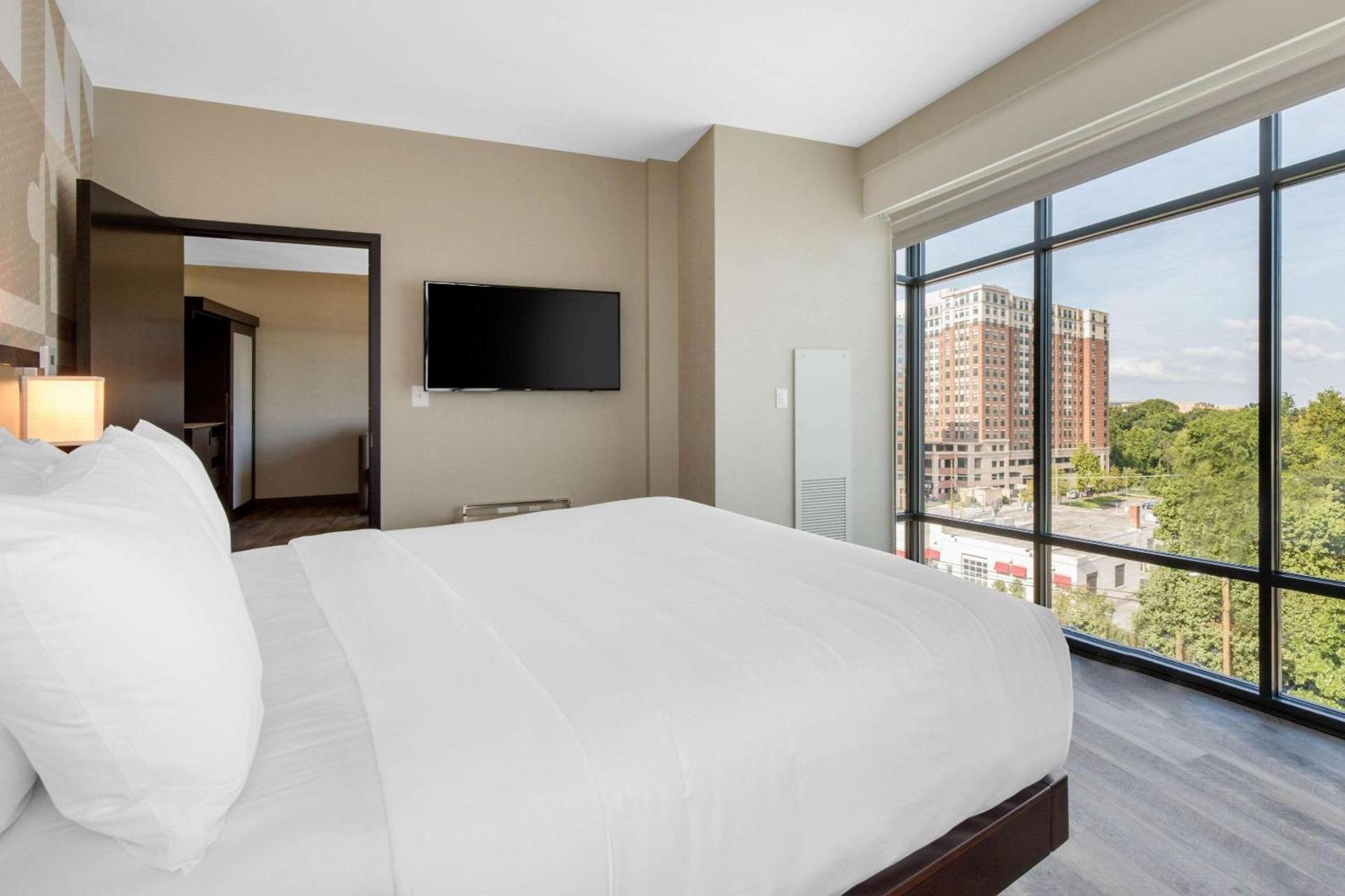Cambria Hotel College Park photo 22