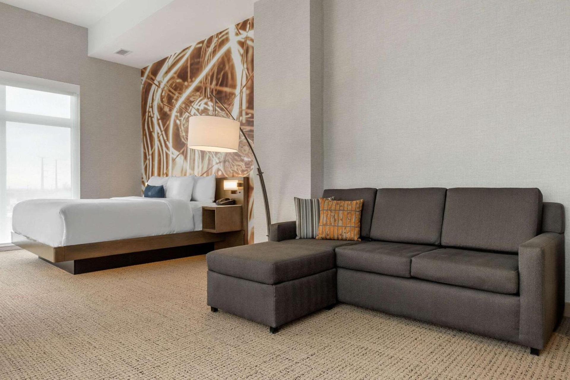 Cambria Hotel West Orange photo 26