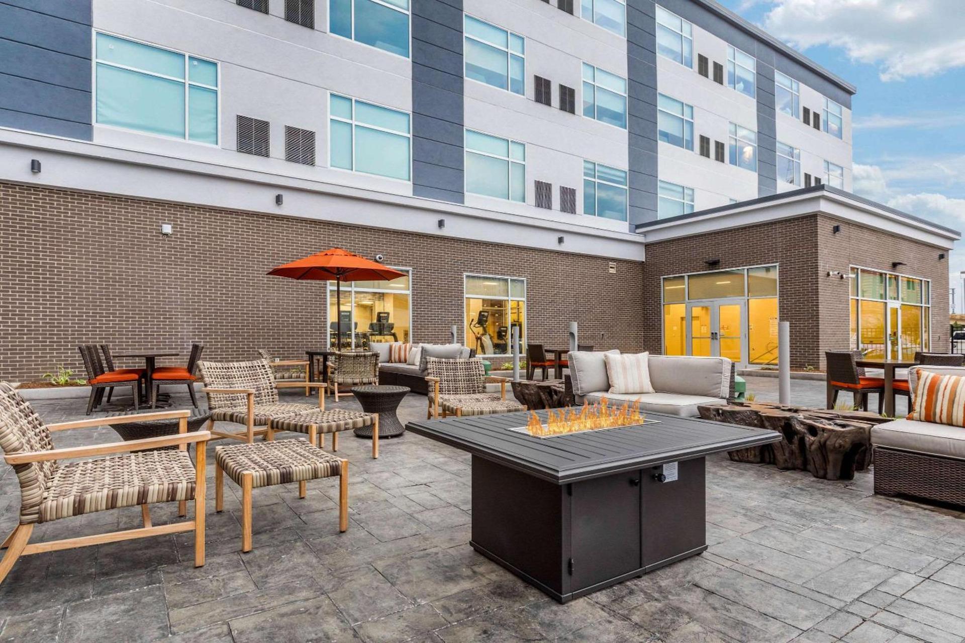 Cambria Hotel Milwaukee Downtown photo 33